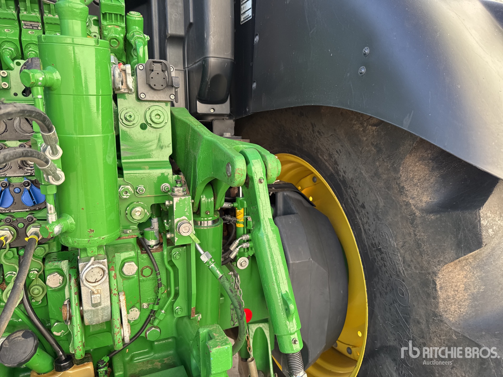 2020 John Deere 6250R