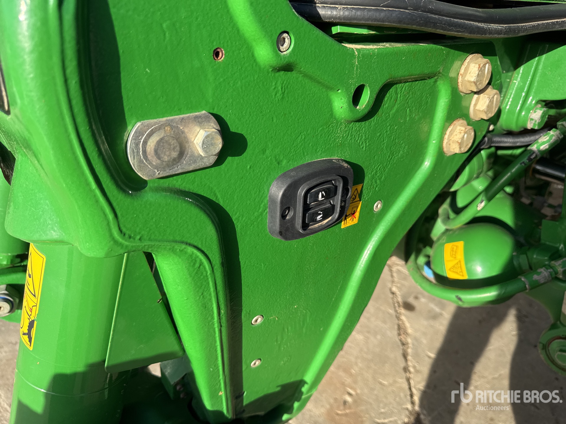 2020 John Deere 6250R