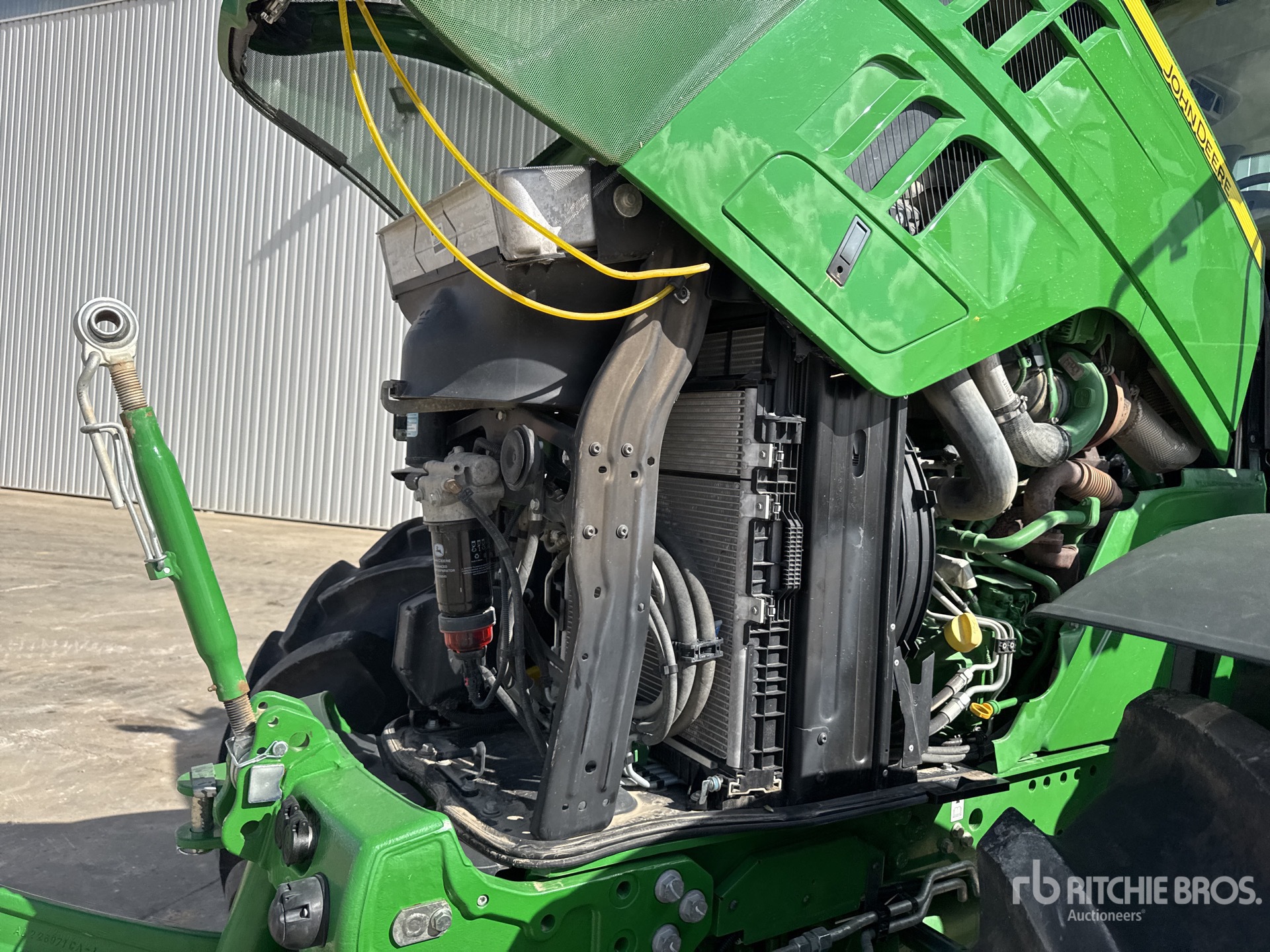 2019 John Deere 6195R