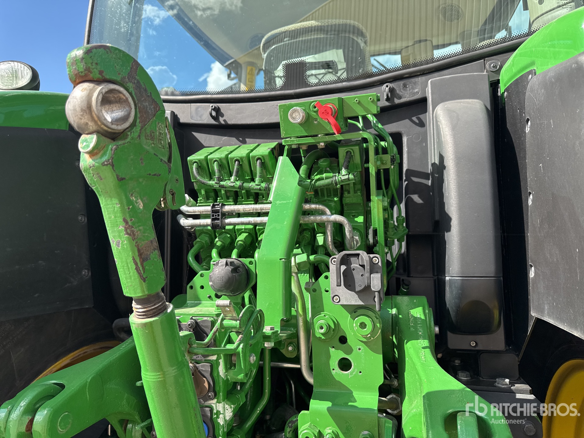2019 John Deere 6195R