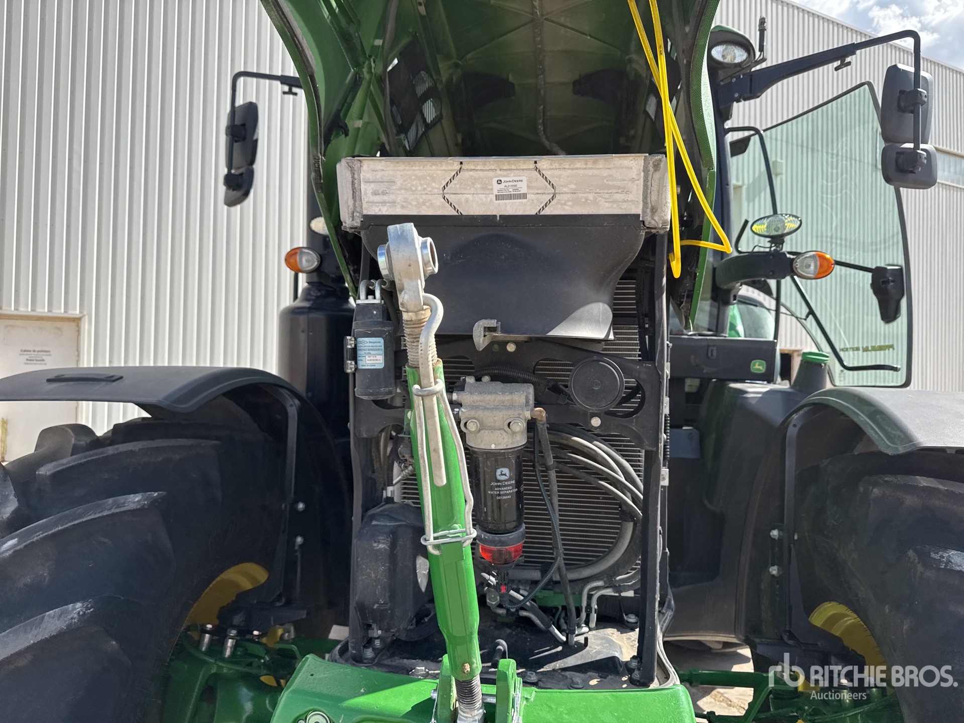 2019 John Deere 6195R
