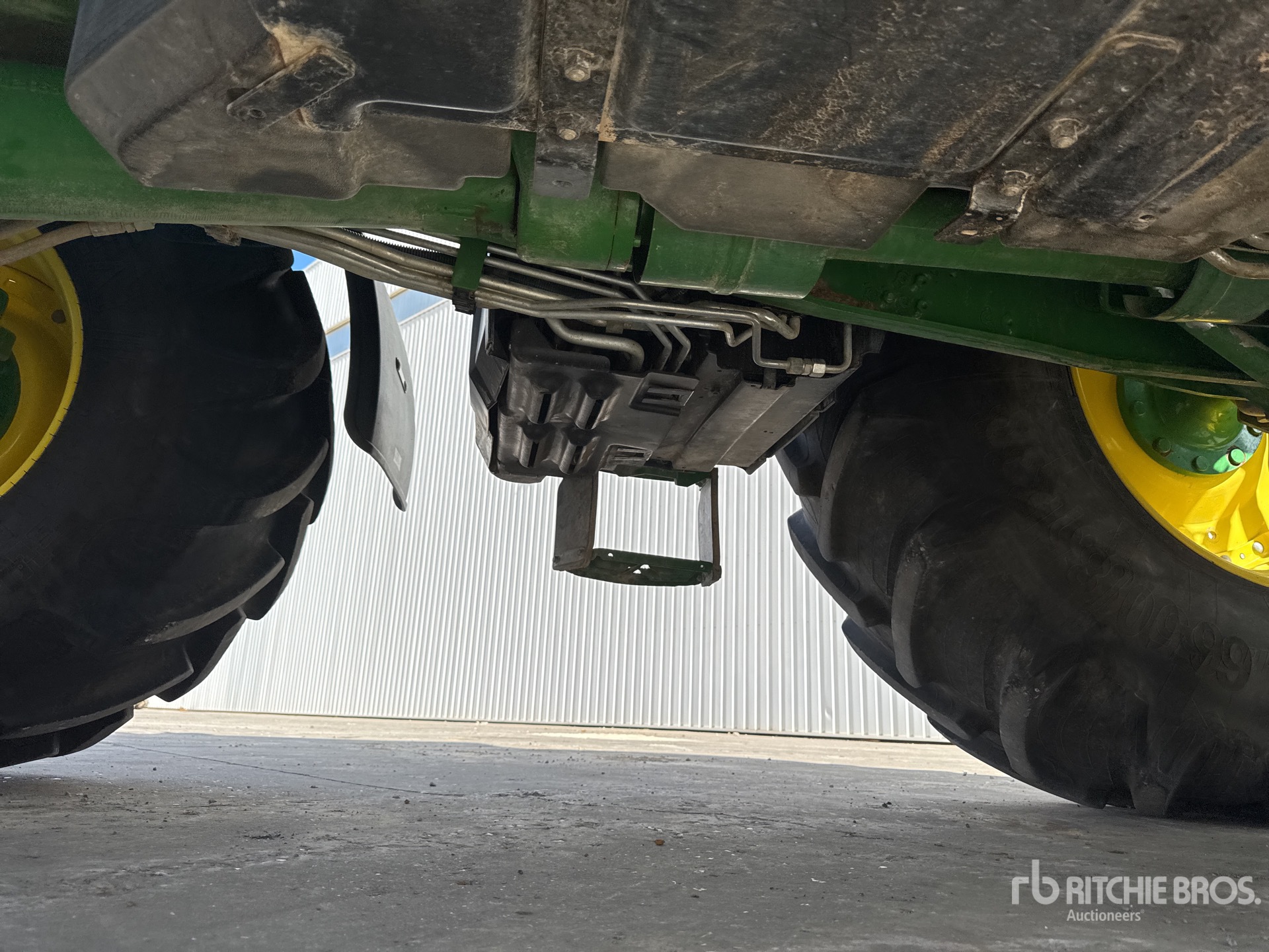 2019 John Deere 6195R