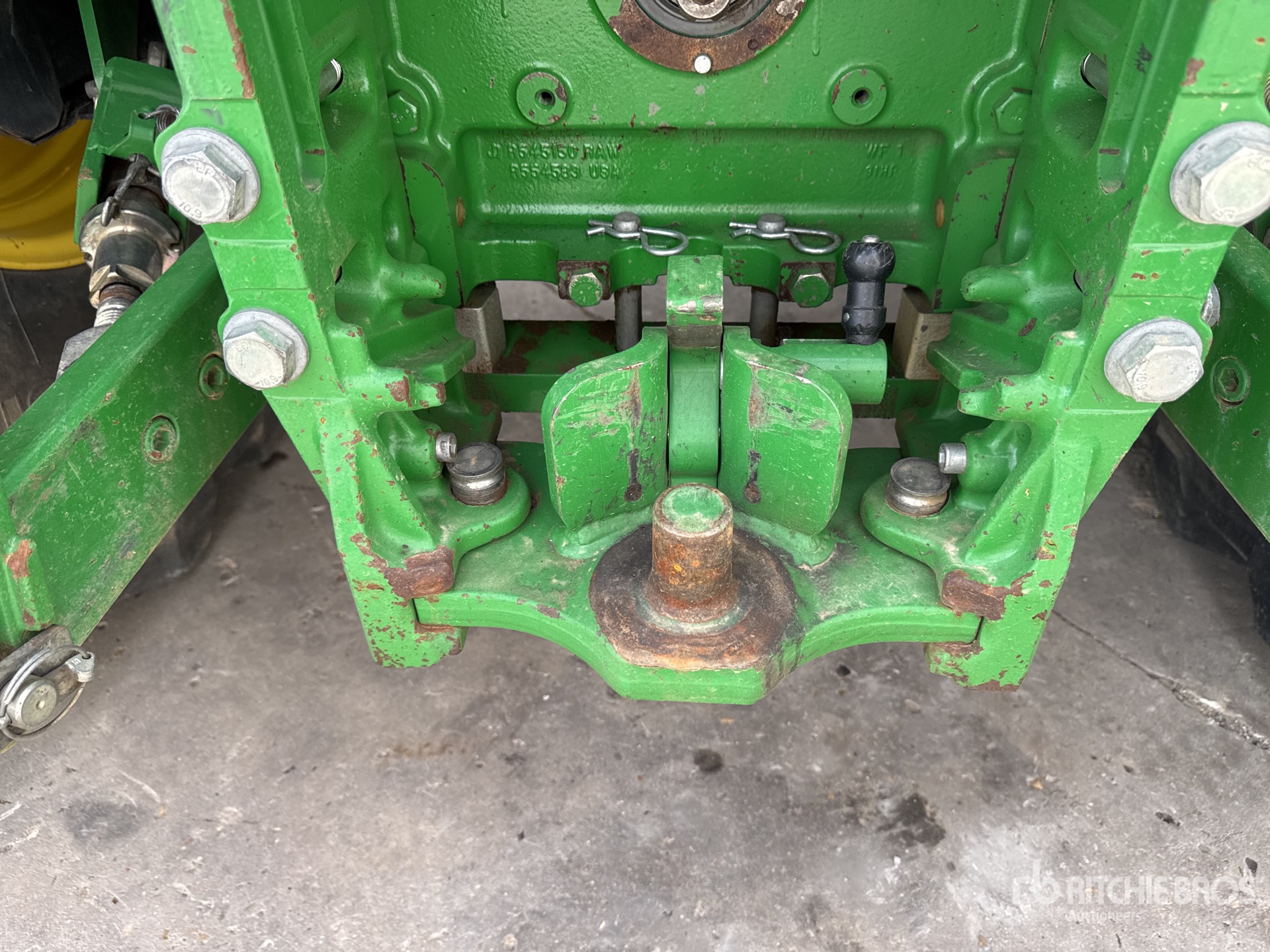 2022 John Deere 6215R