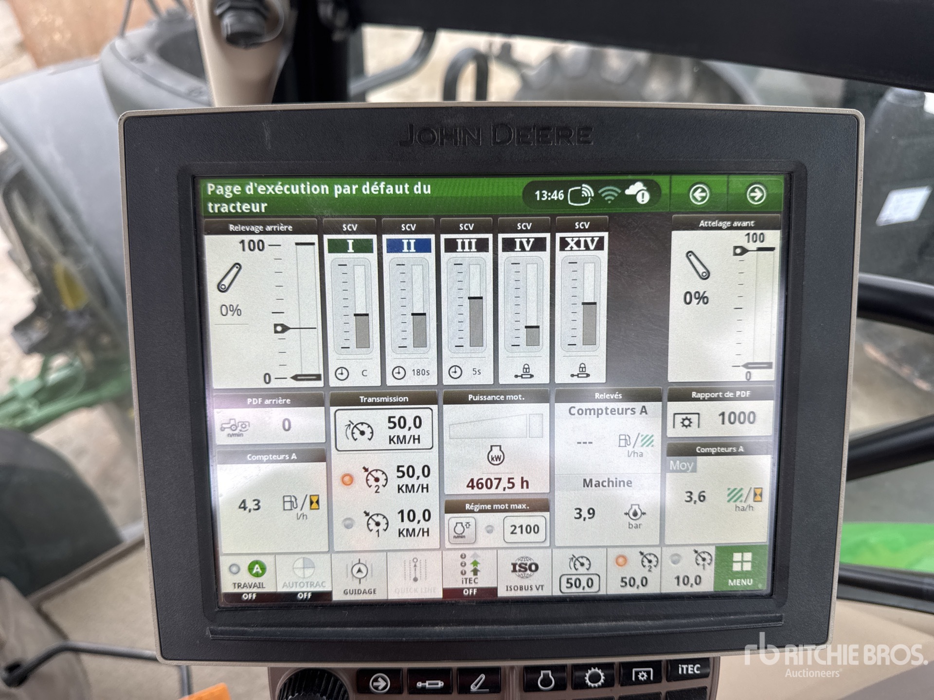 2022 John Deere 6215R