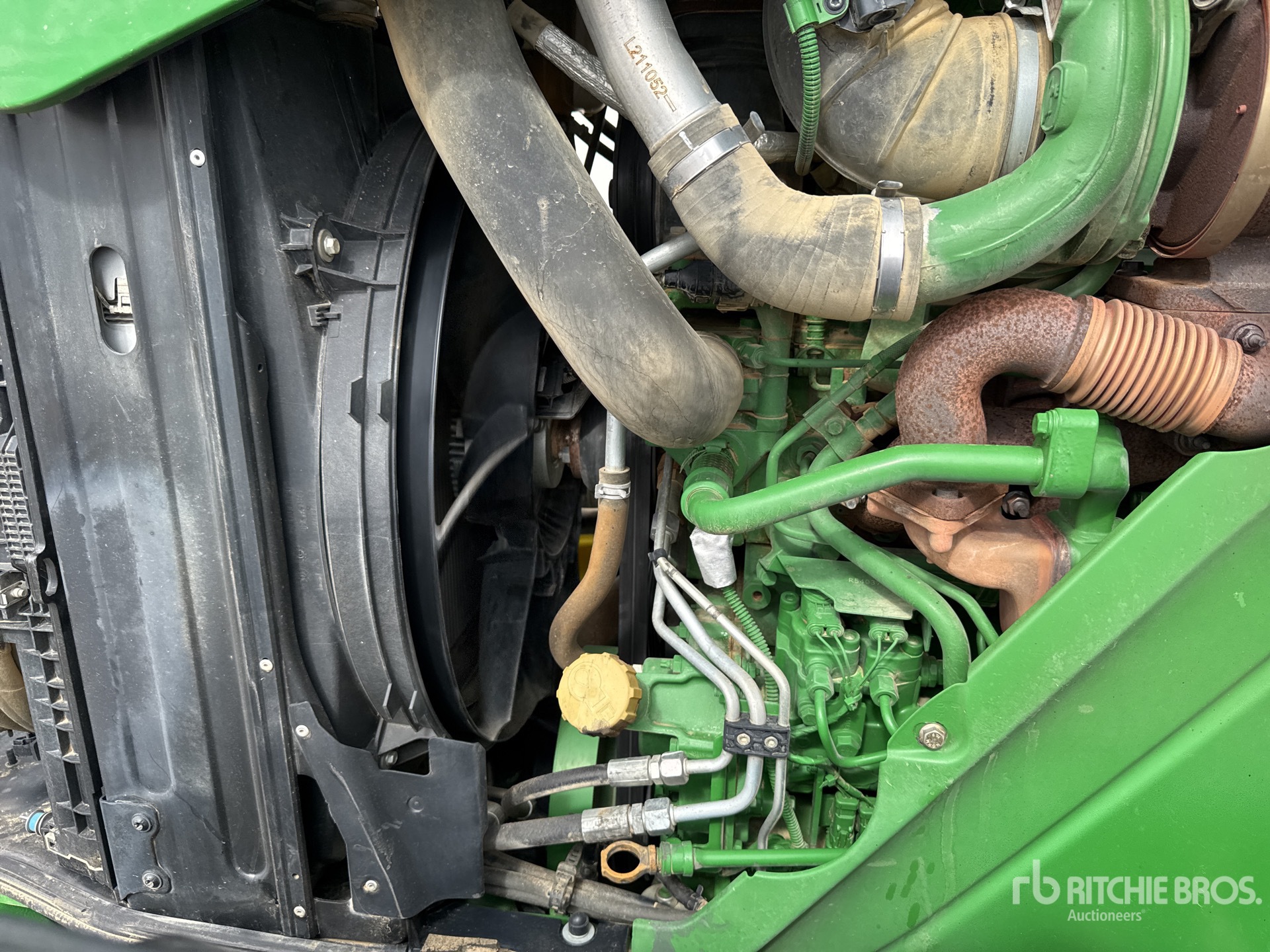 2022 John Deere 6215R