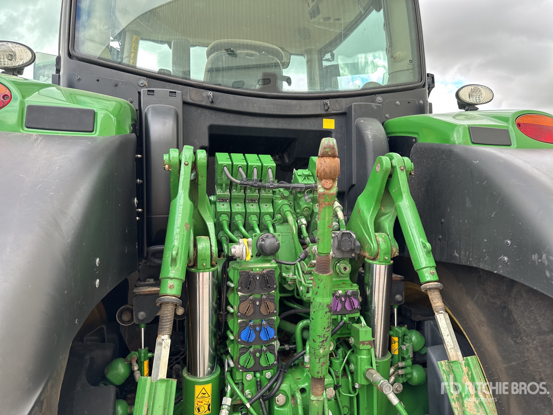 2018 John Deere 6250R