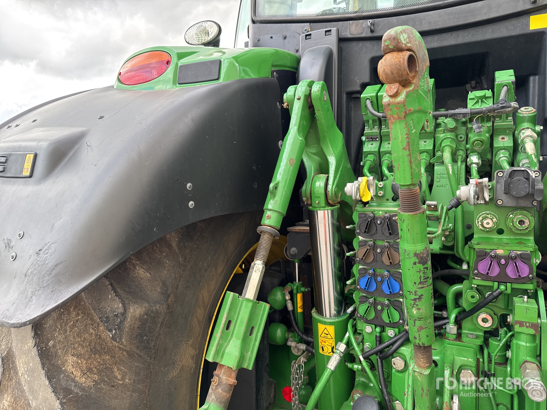 2018 John Deere 6250R