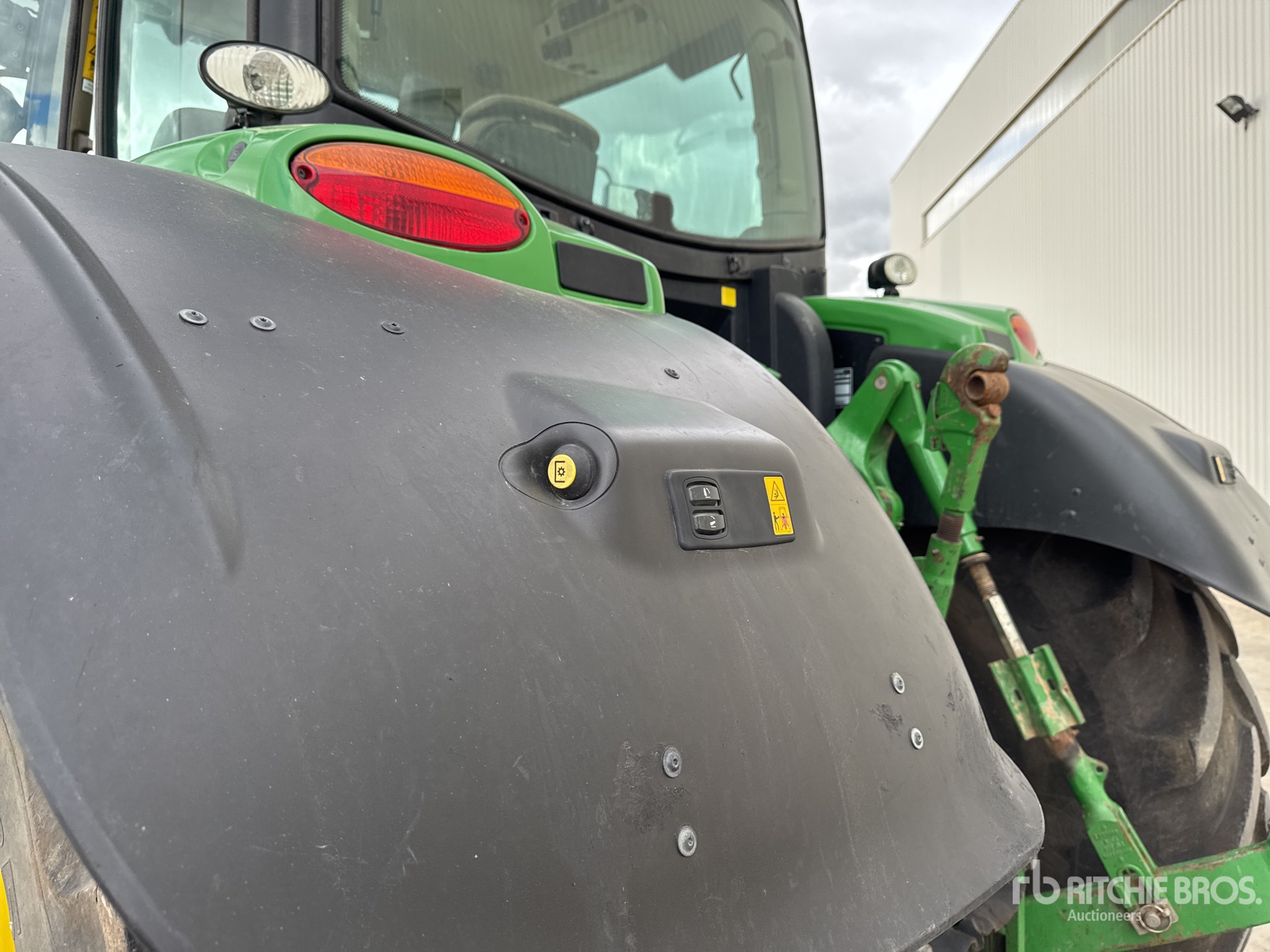 2018 John Deere 6250R