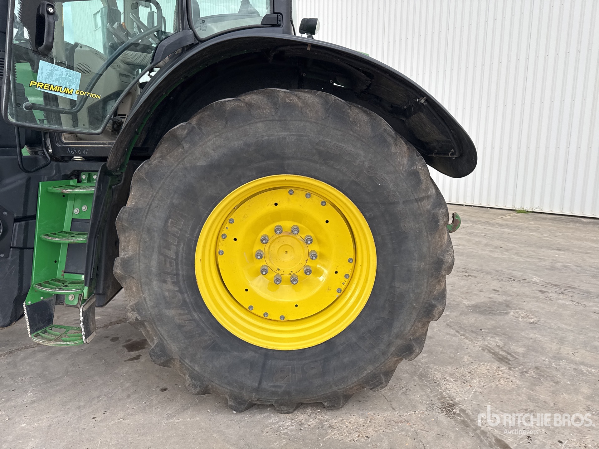 2018 John Deere 6250R