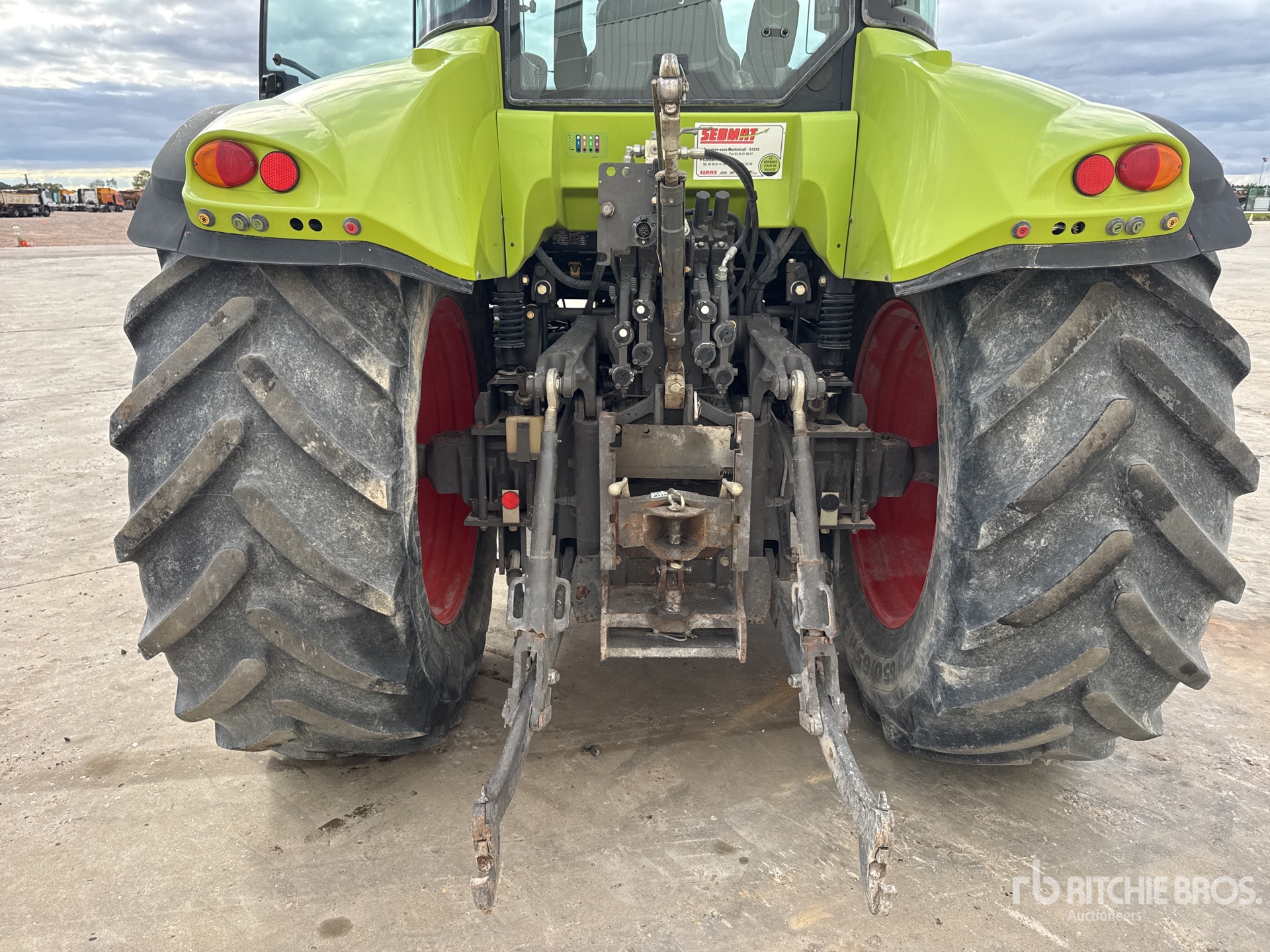 2010 Claas ARION 640