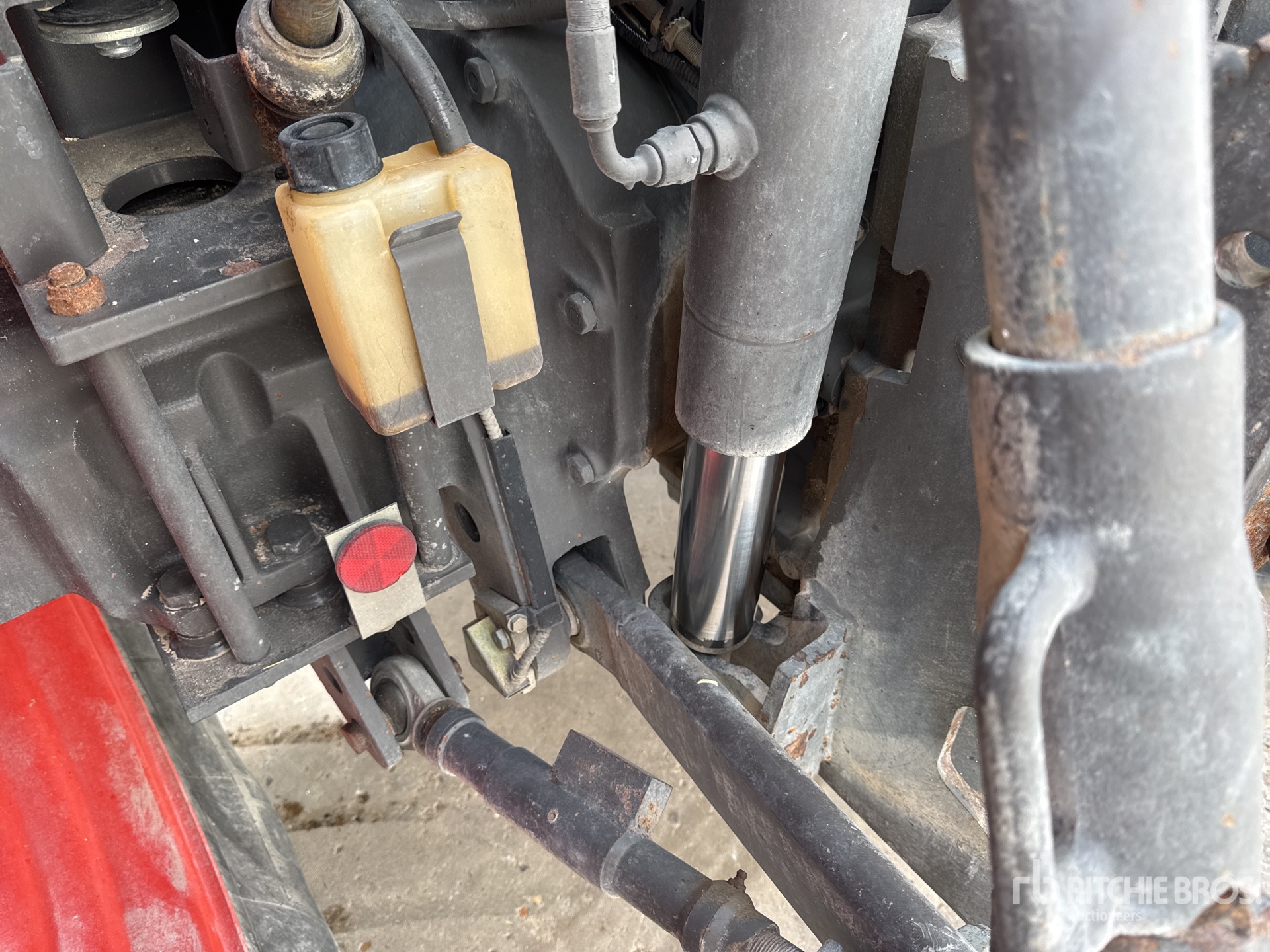 2010 Claas ARION 640
