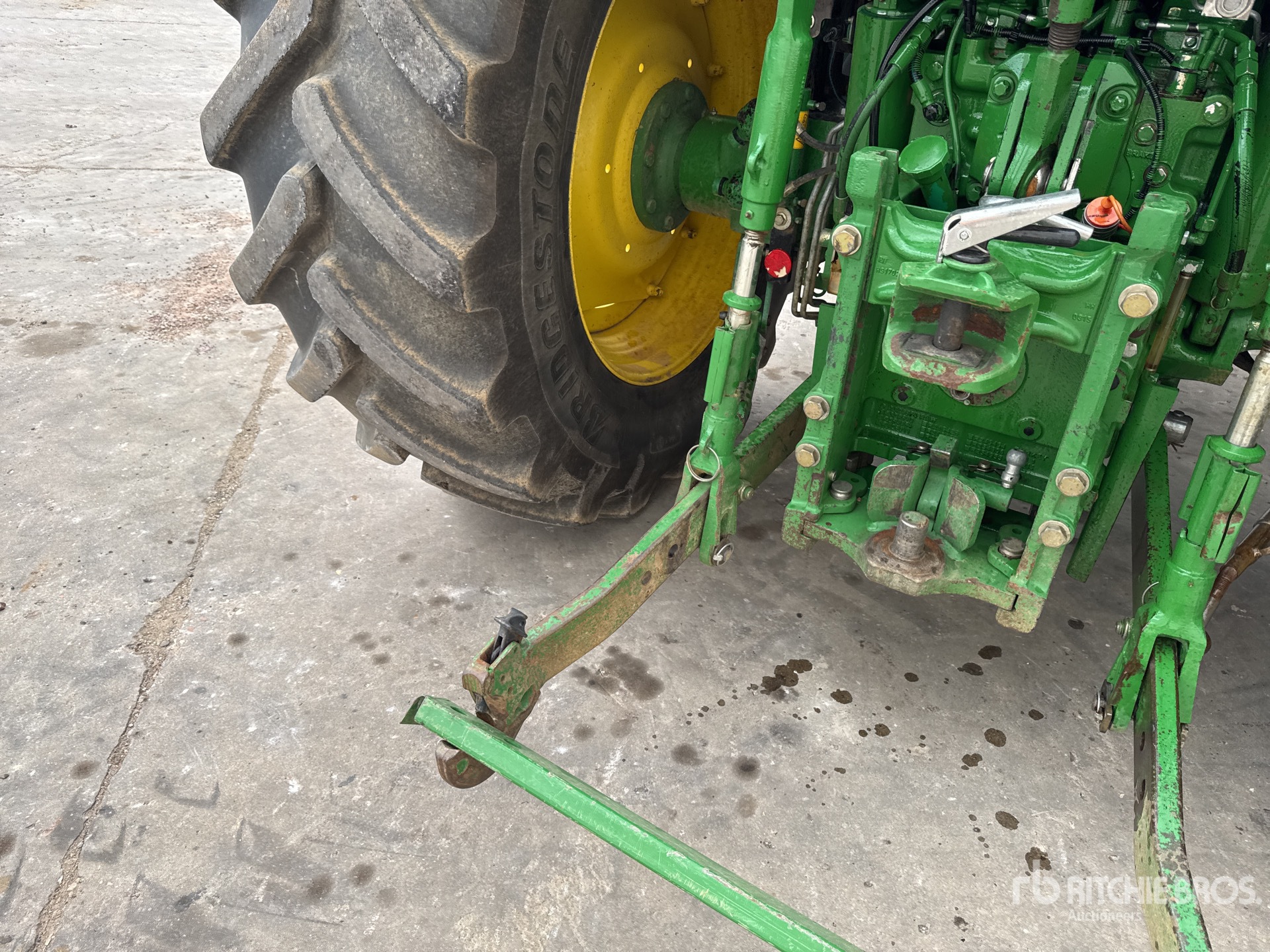 2015 John Deere 6150R