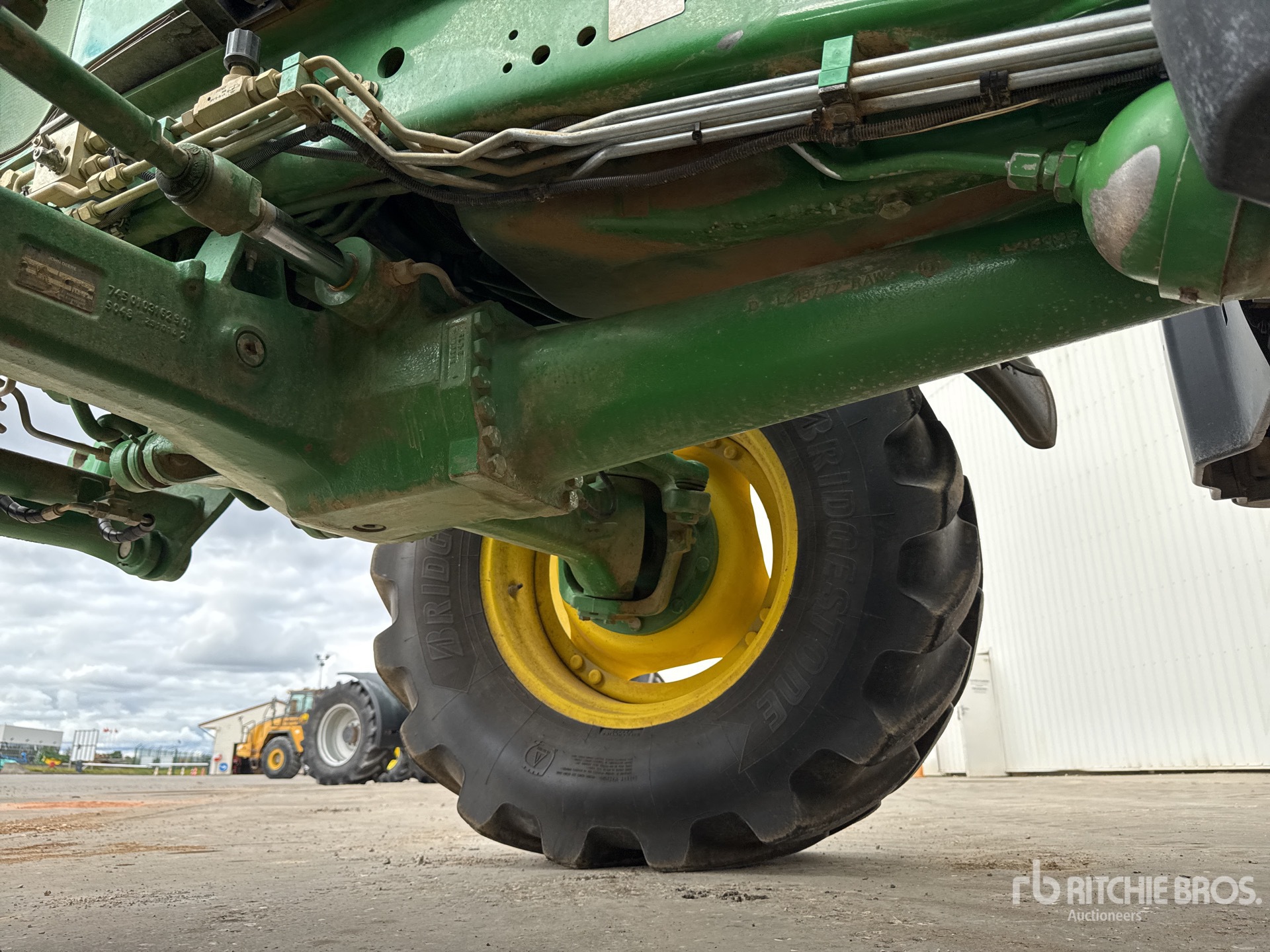 2015 John Deere 6150R