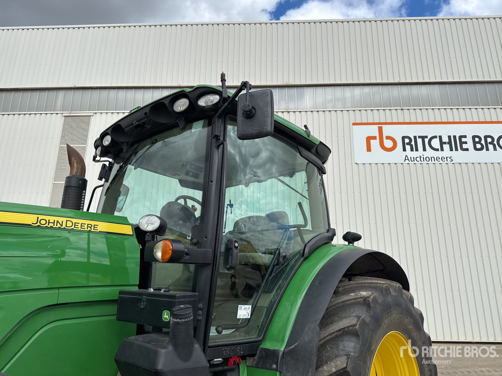 2015 John Deere 6150R