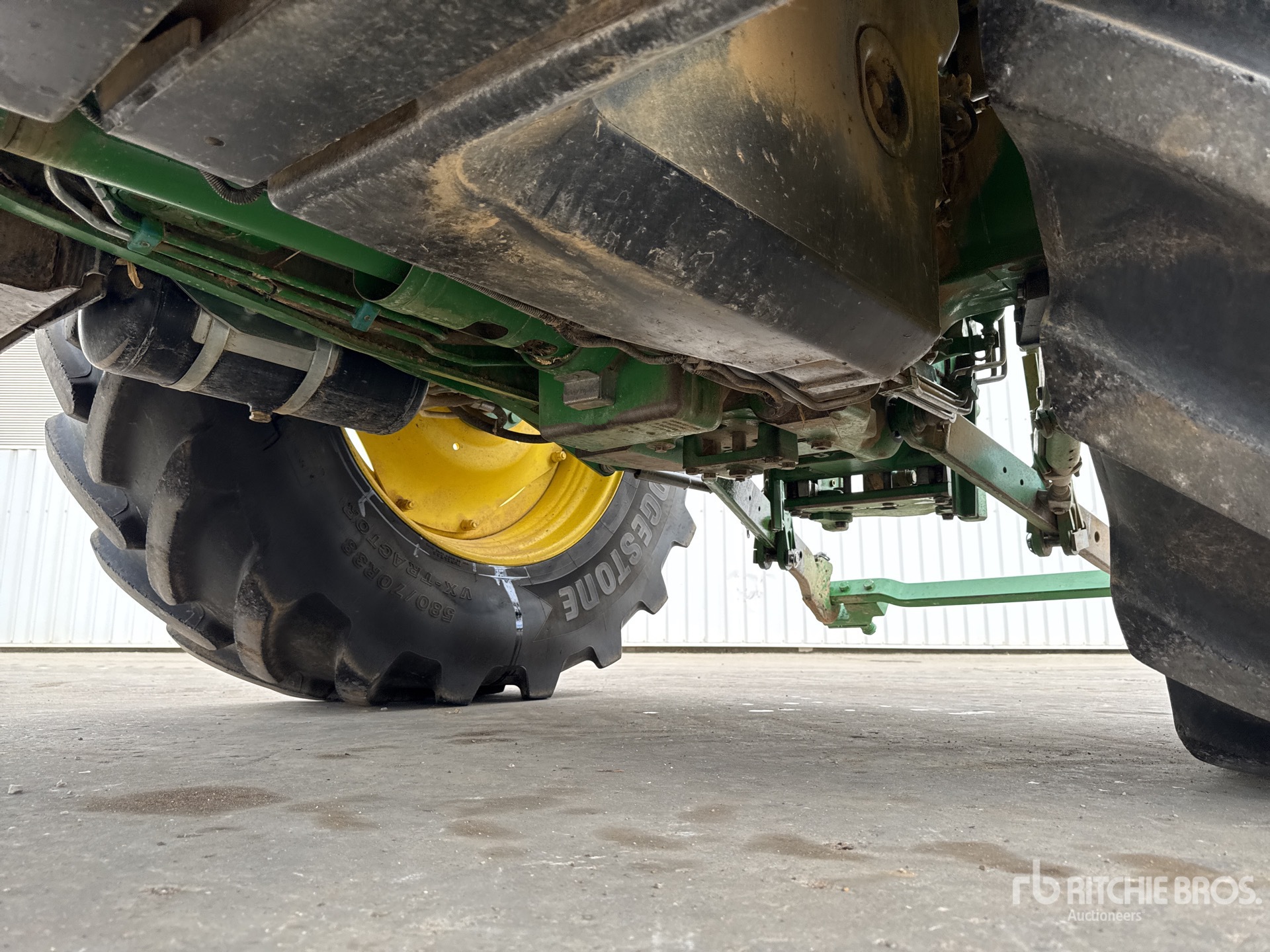 2015 John Deere 6150R