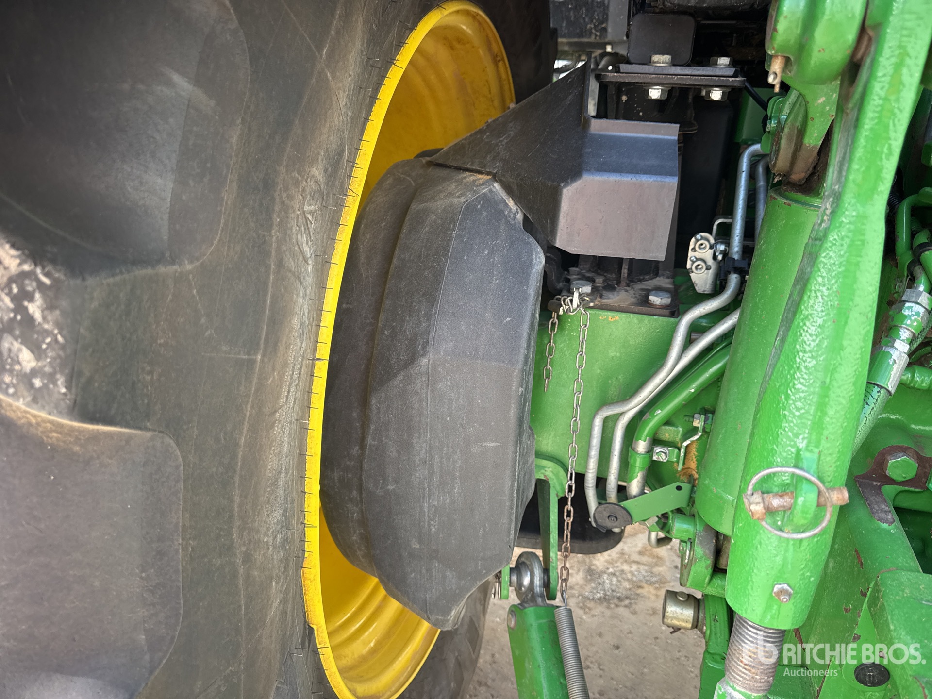 2016 John Deere 6195R