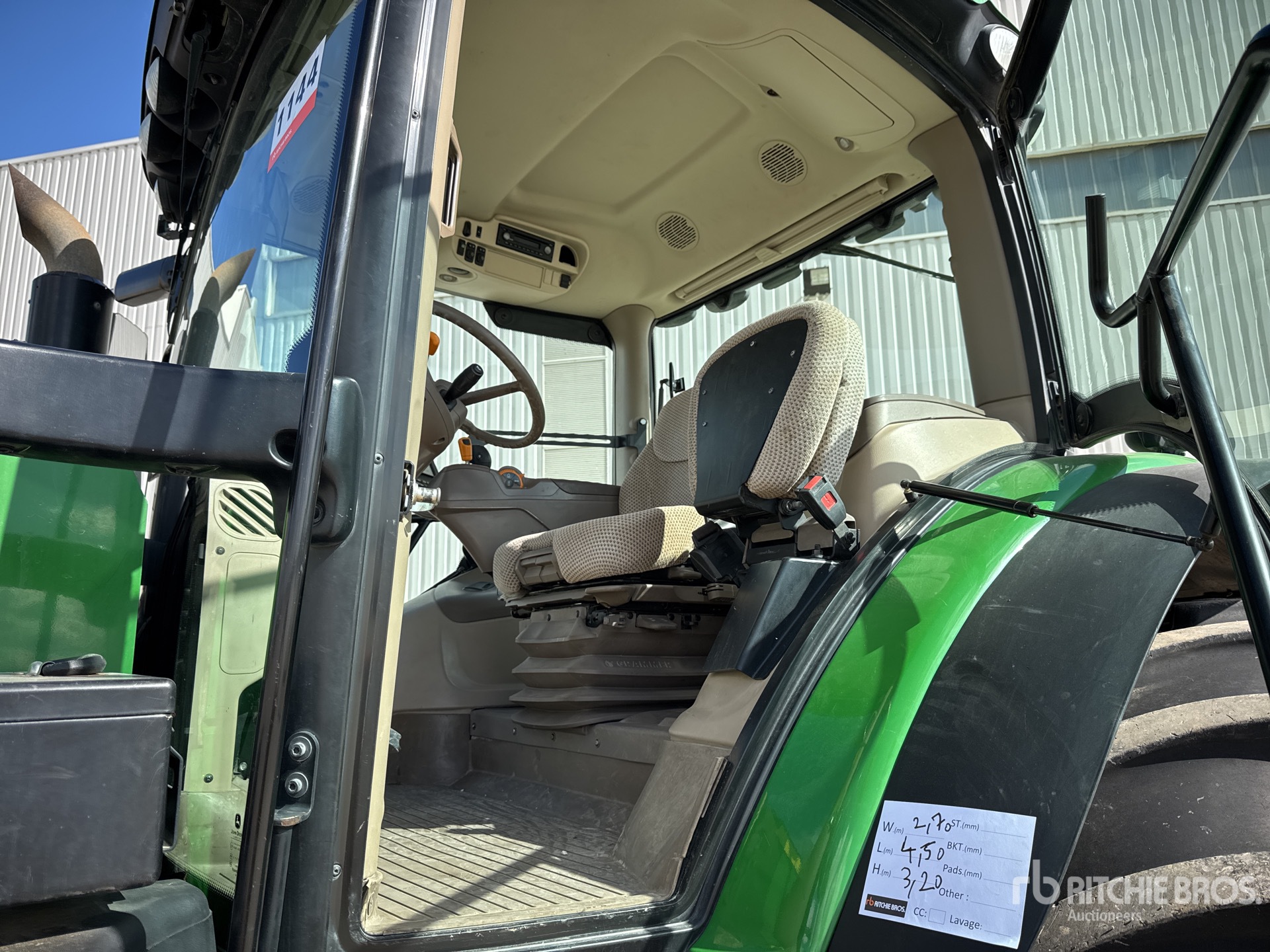 2016 John Deere 6195R
