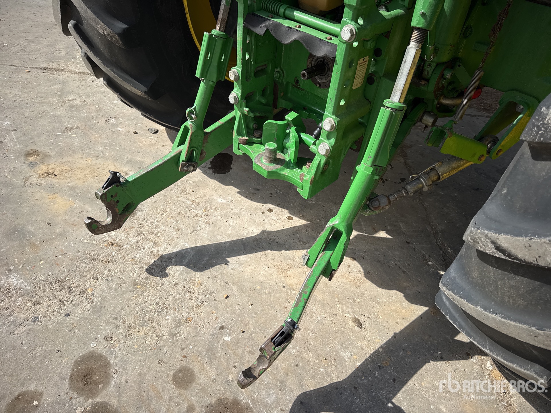 2016 John Deere 6195R