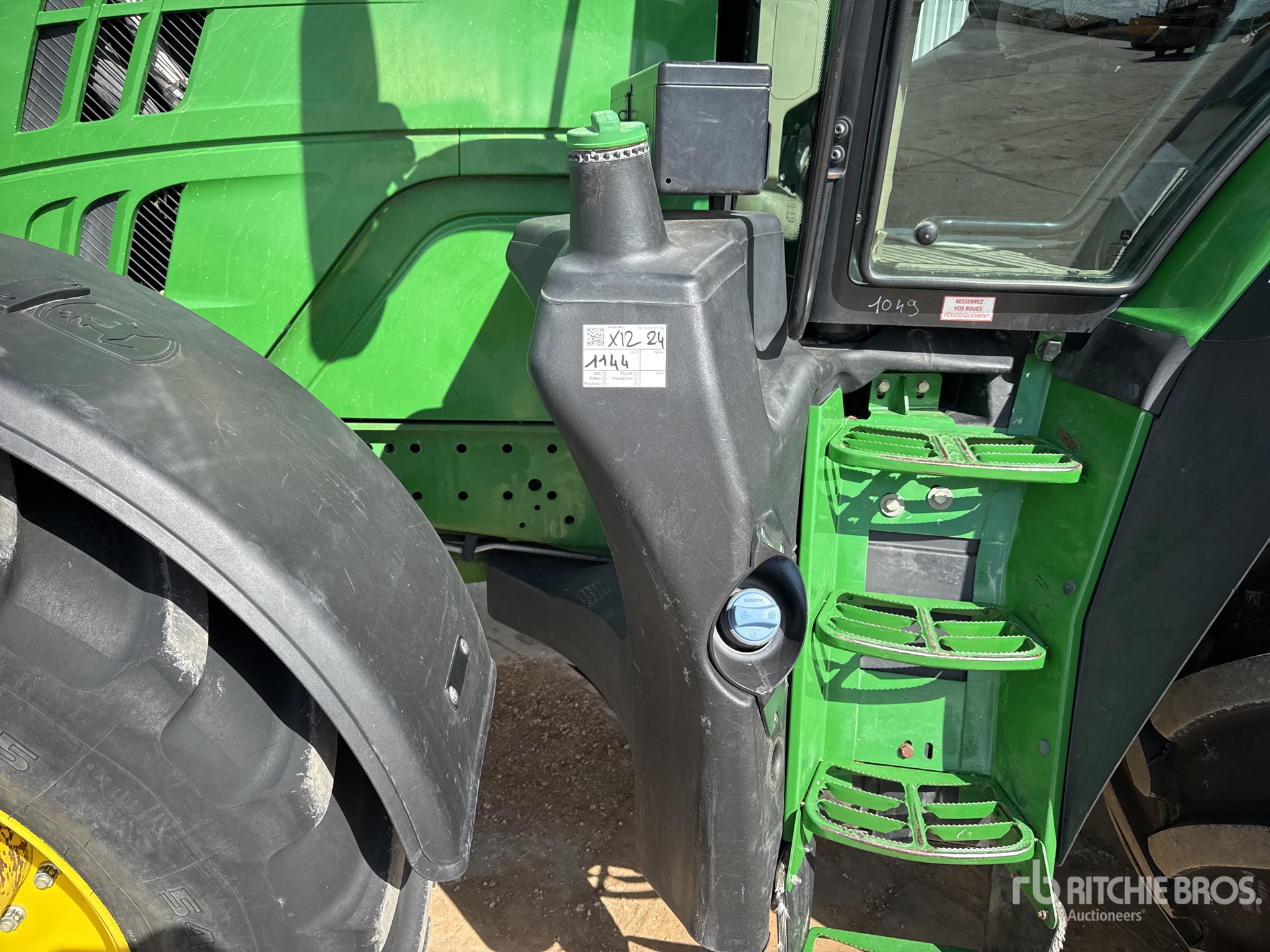 2016 John Deere 6195R