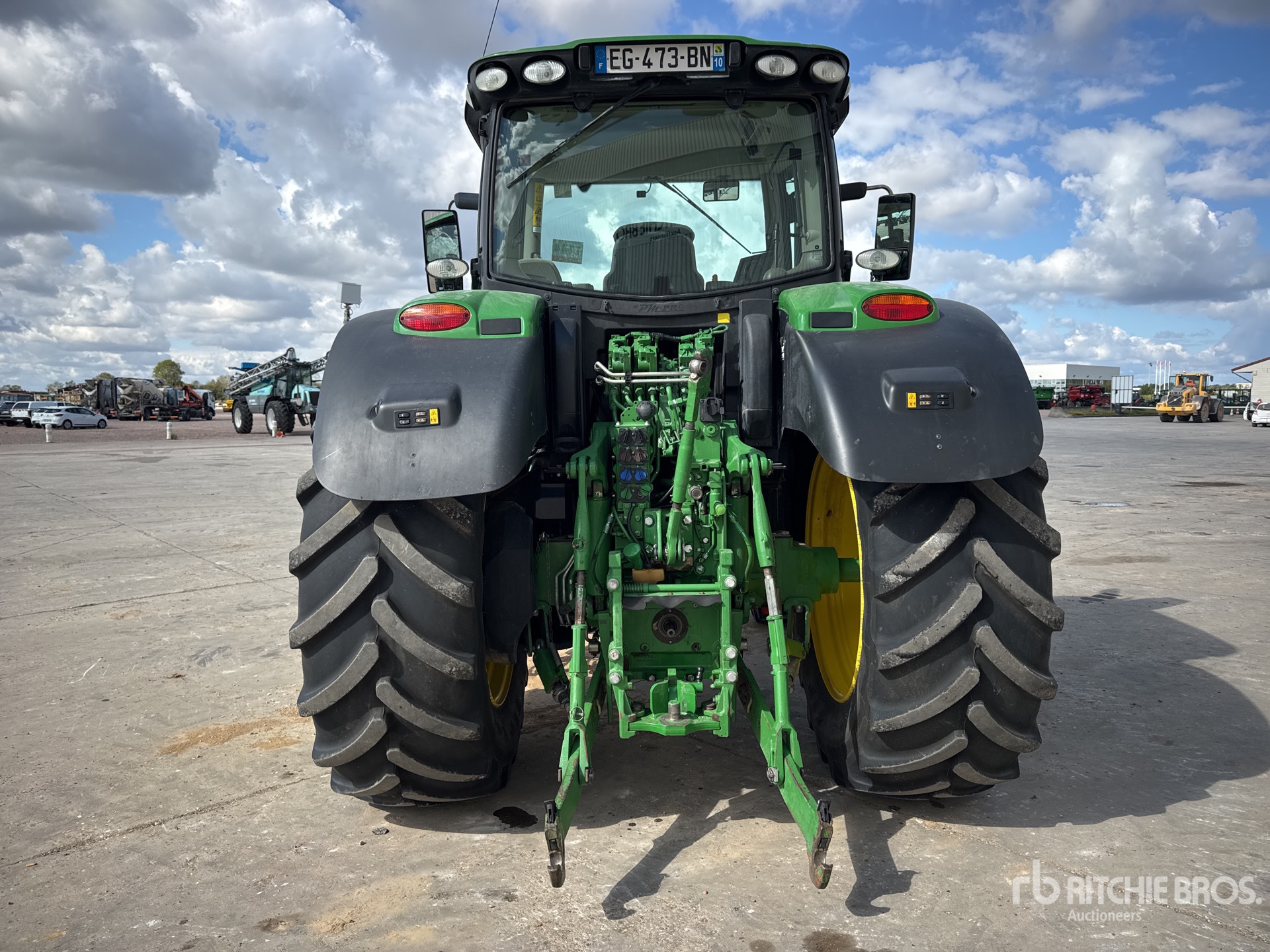 2016 John Deere 6195R