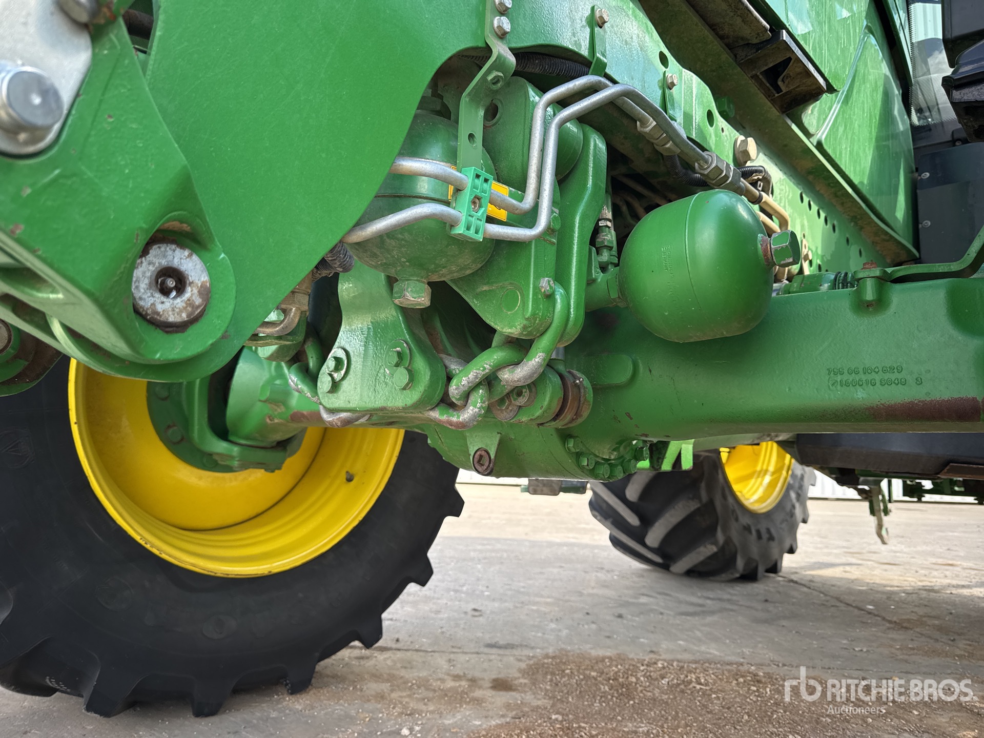 2016 John Deere 6195R