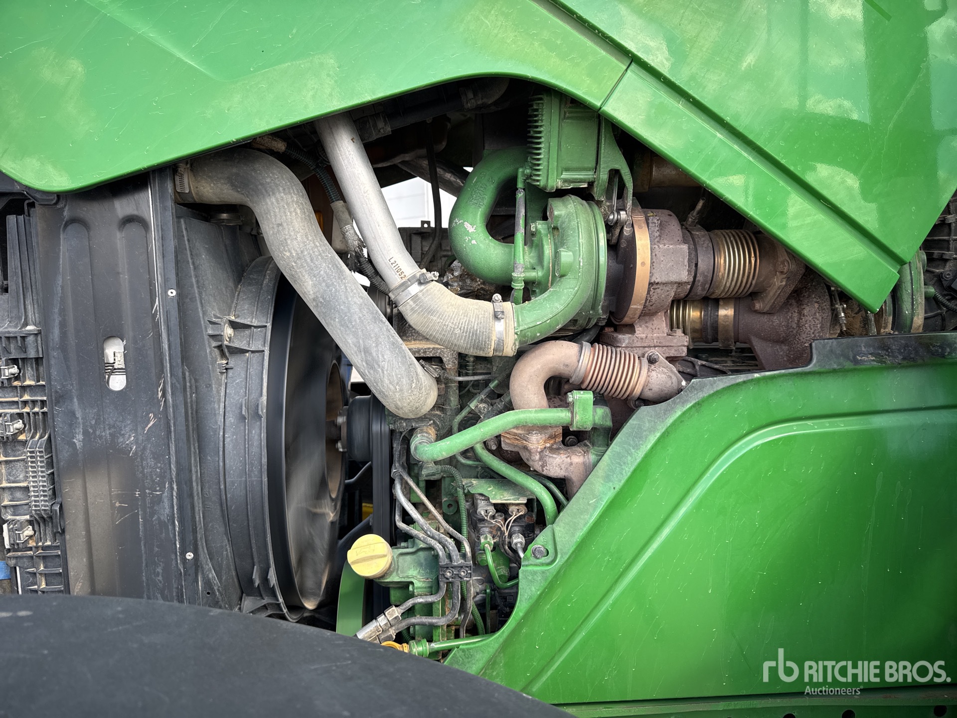 2016 John Deere 6195R