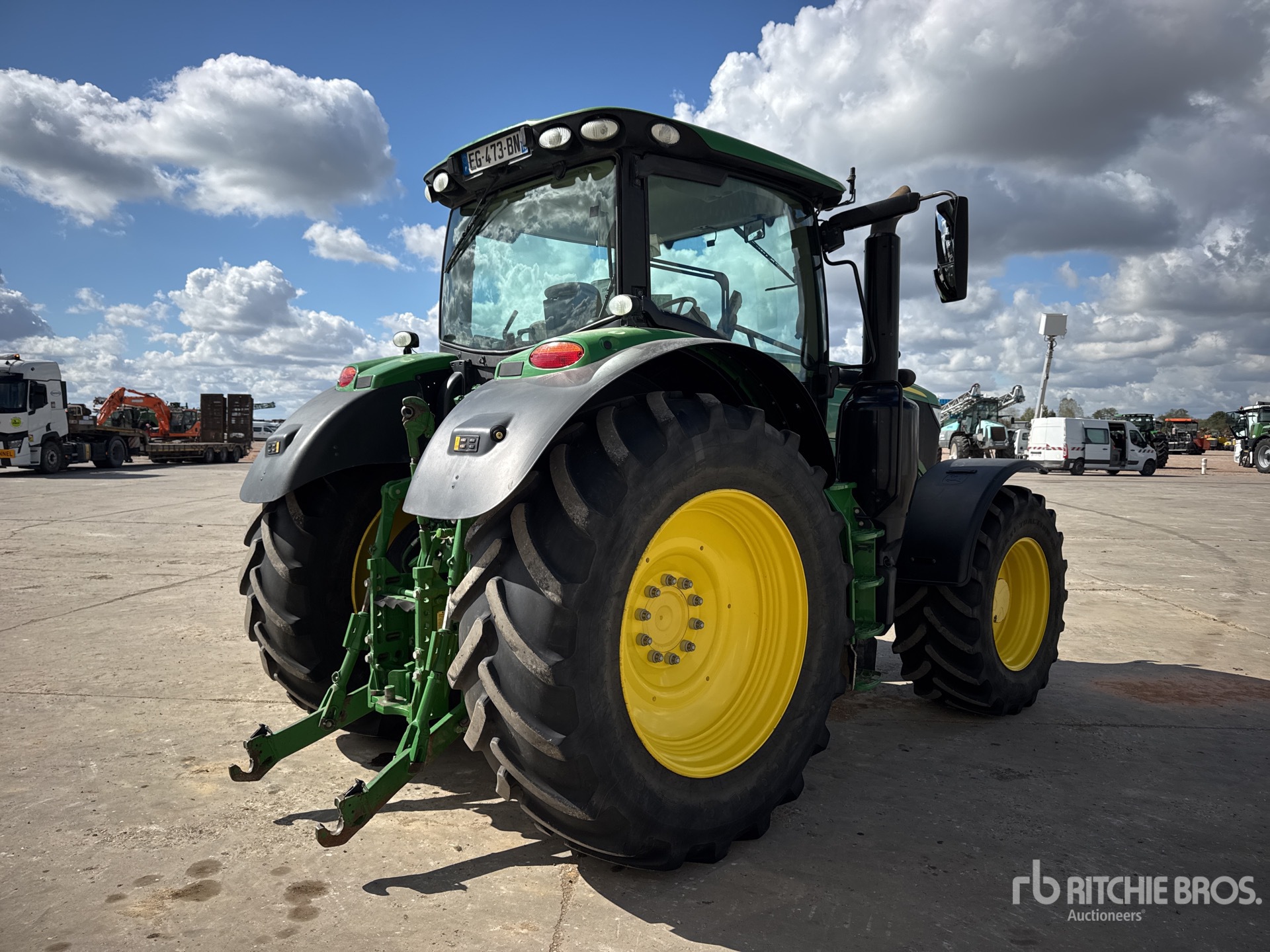 2016 John Deere 6195R