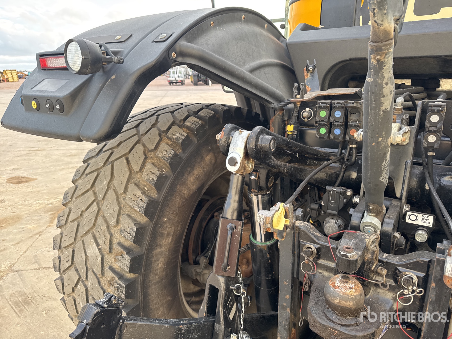 2019 JCB Fastrac 4220