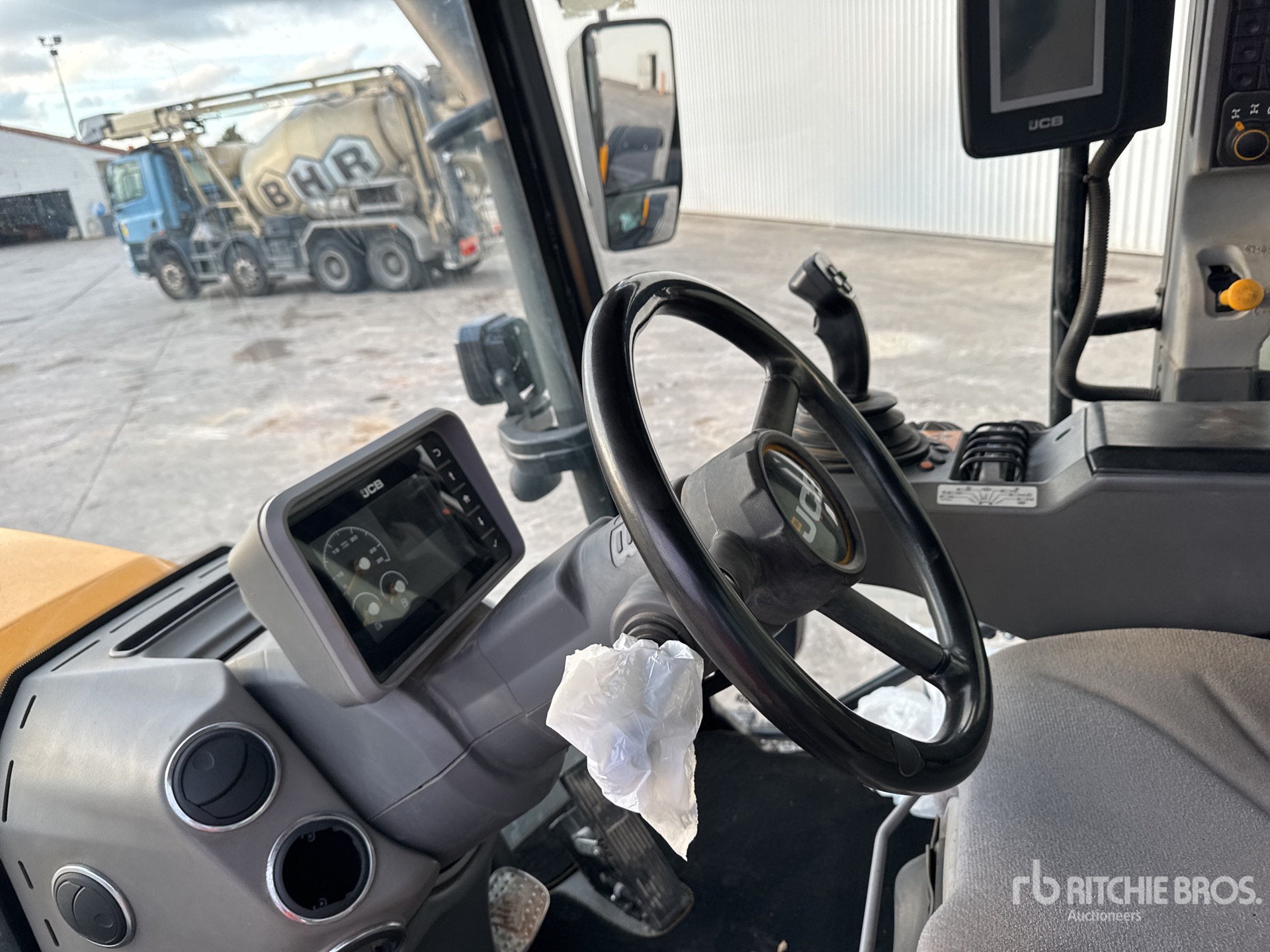 2019 JCB Fastrac 4220