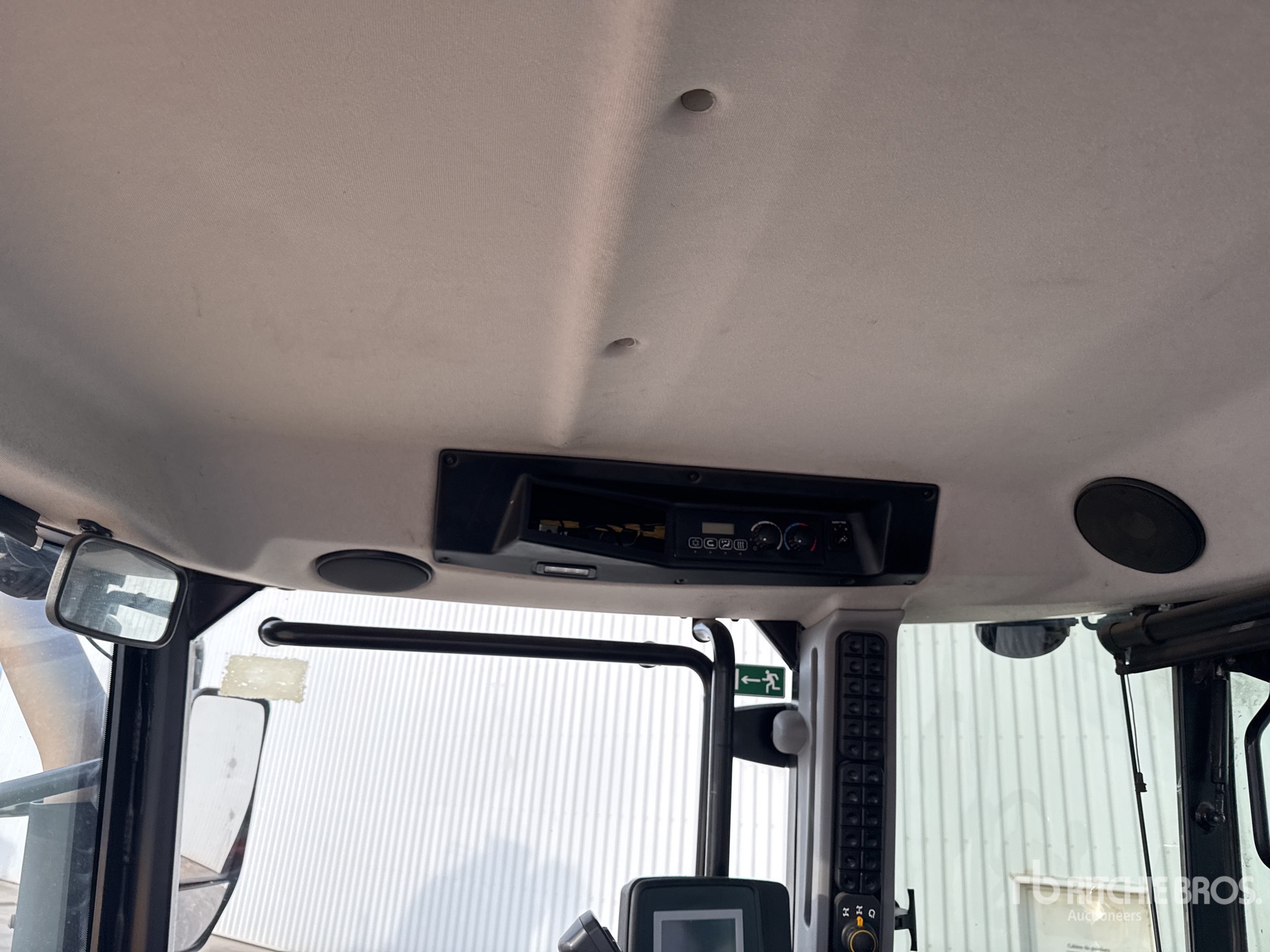 2019 JCB Fastrac 4220