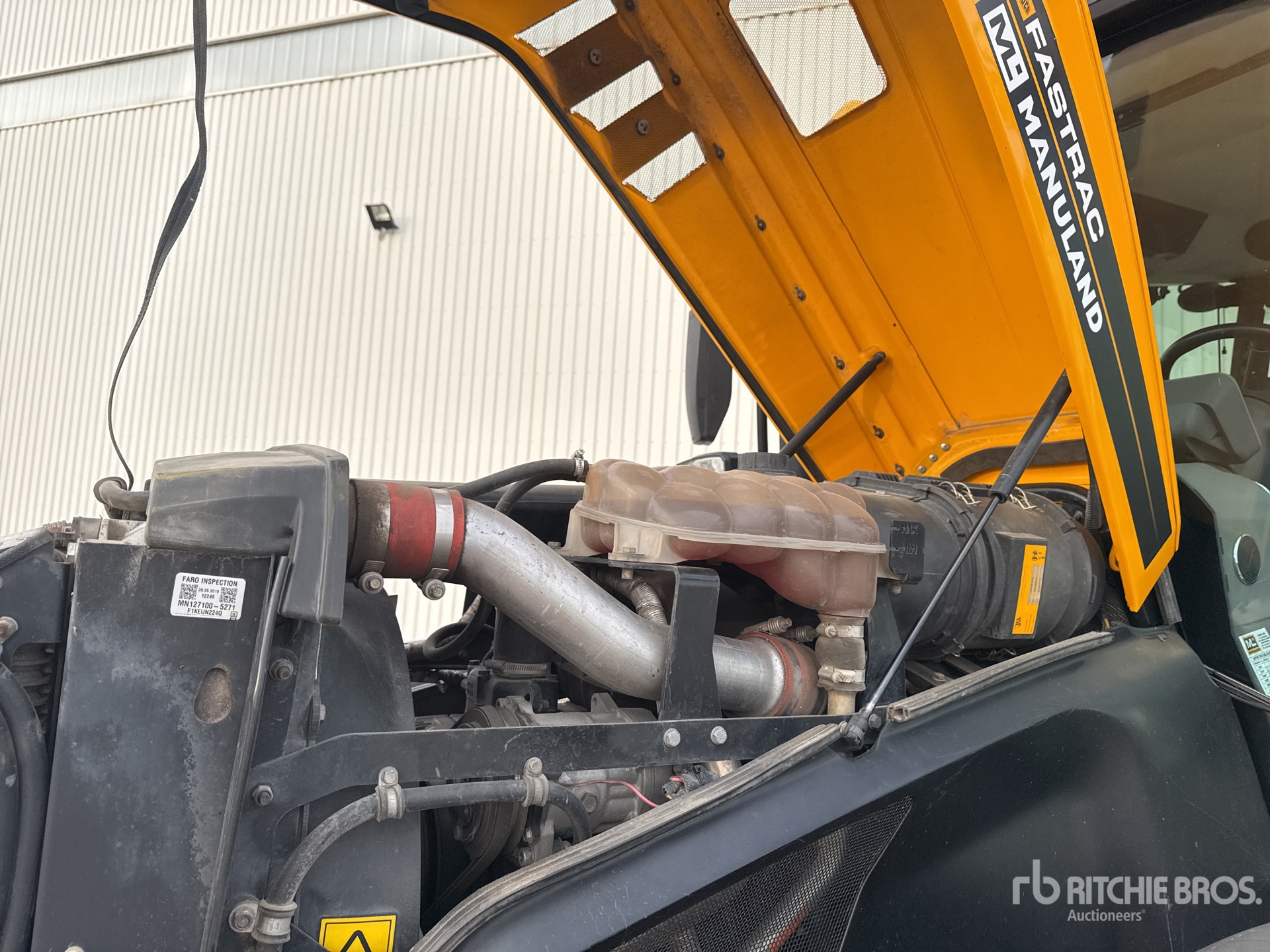 2019 JCB Fastrac 4220