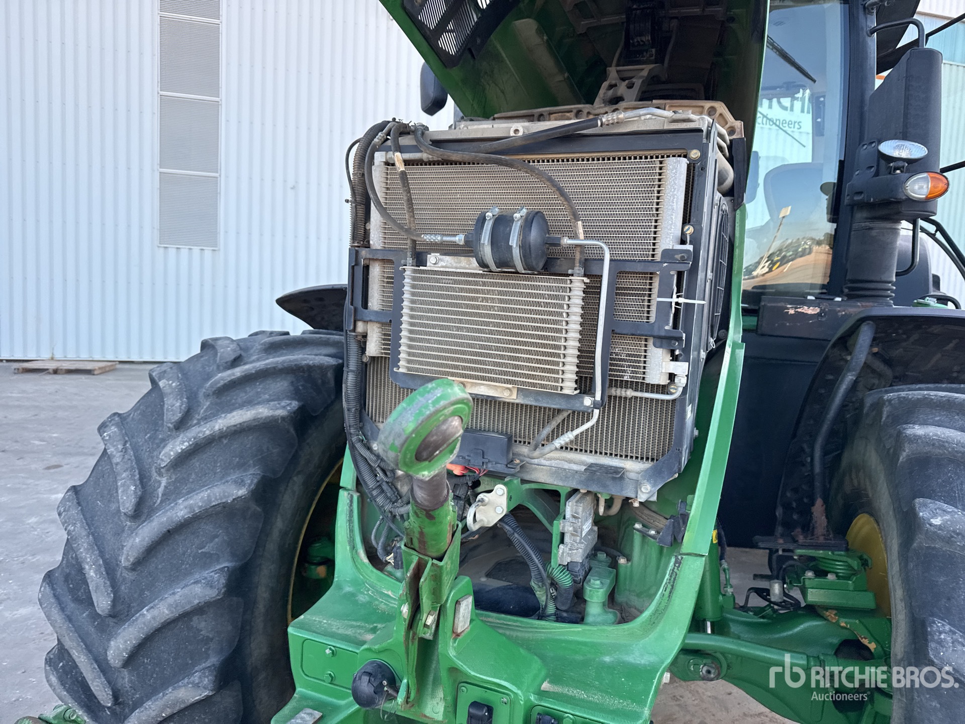 2014 John Deere 7230R