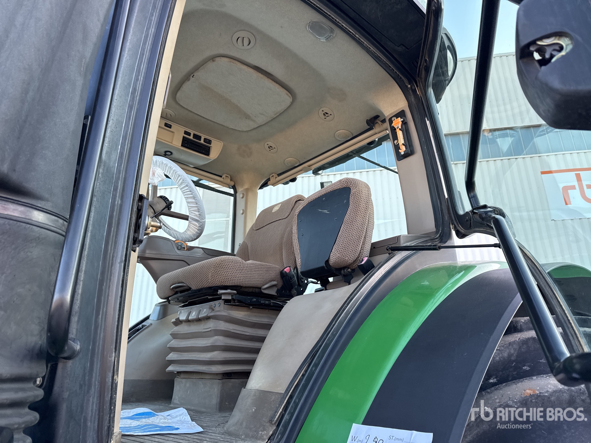 2014 John Deere 7230R