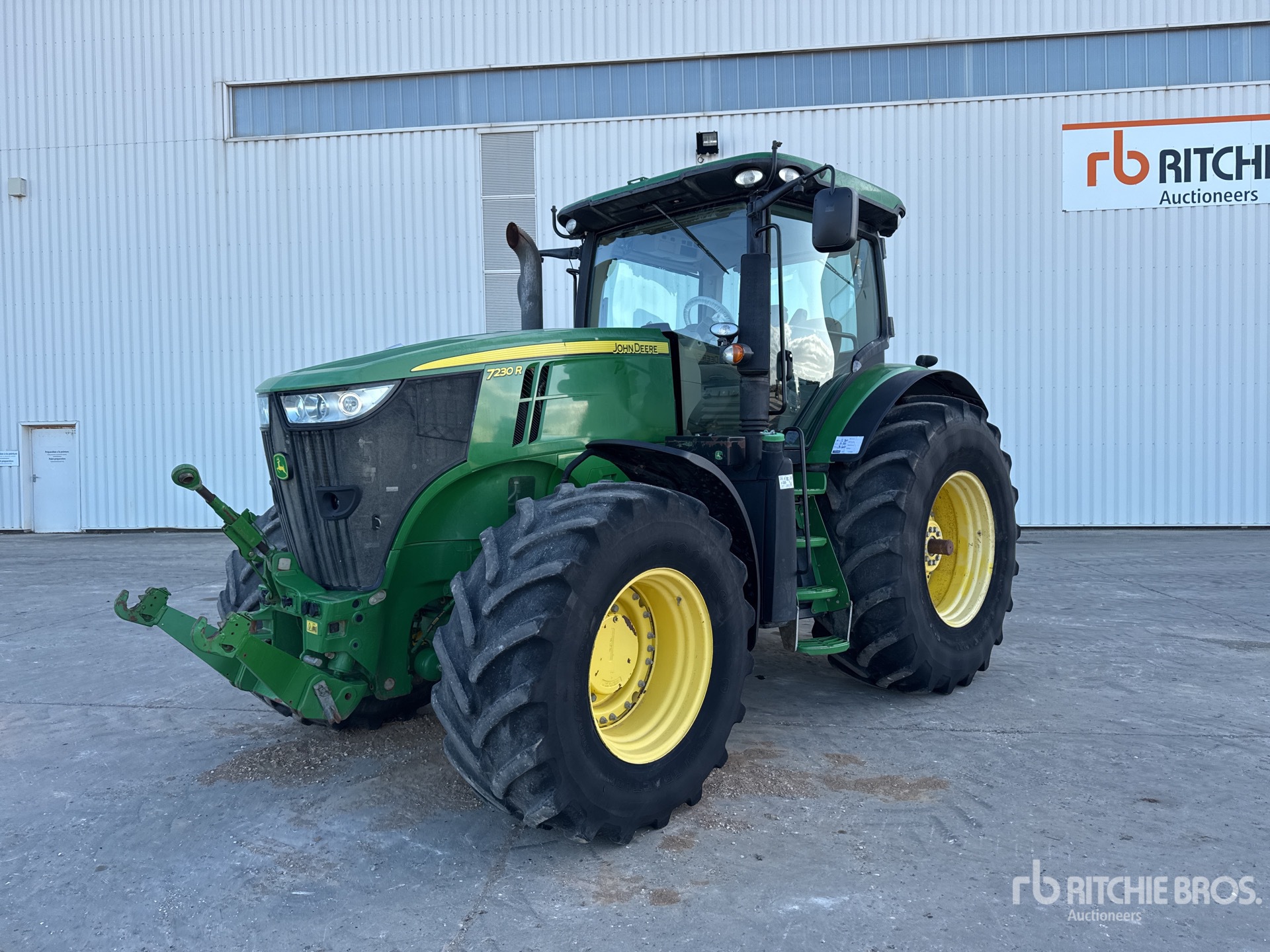 2014 John Deere 7230R