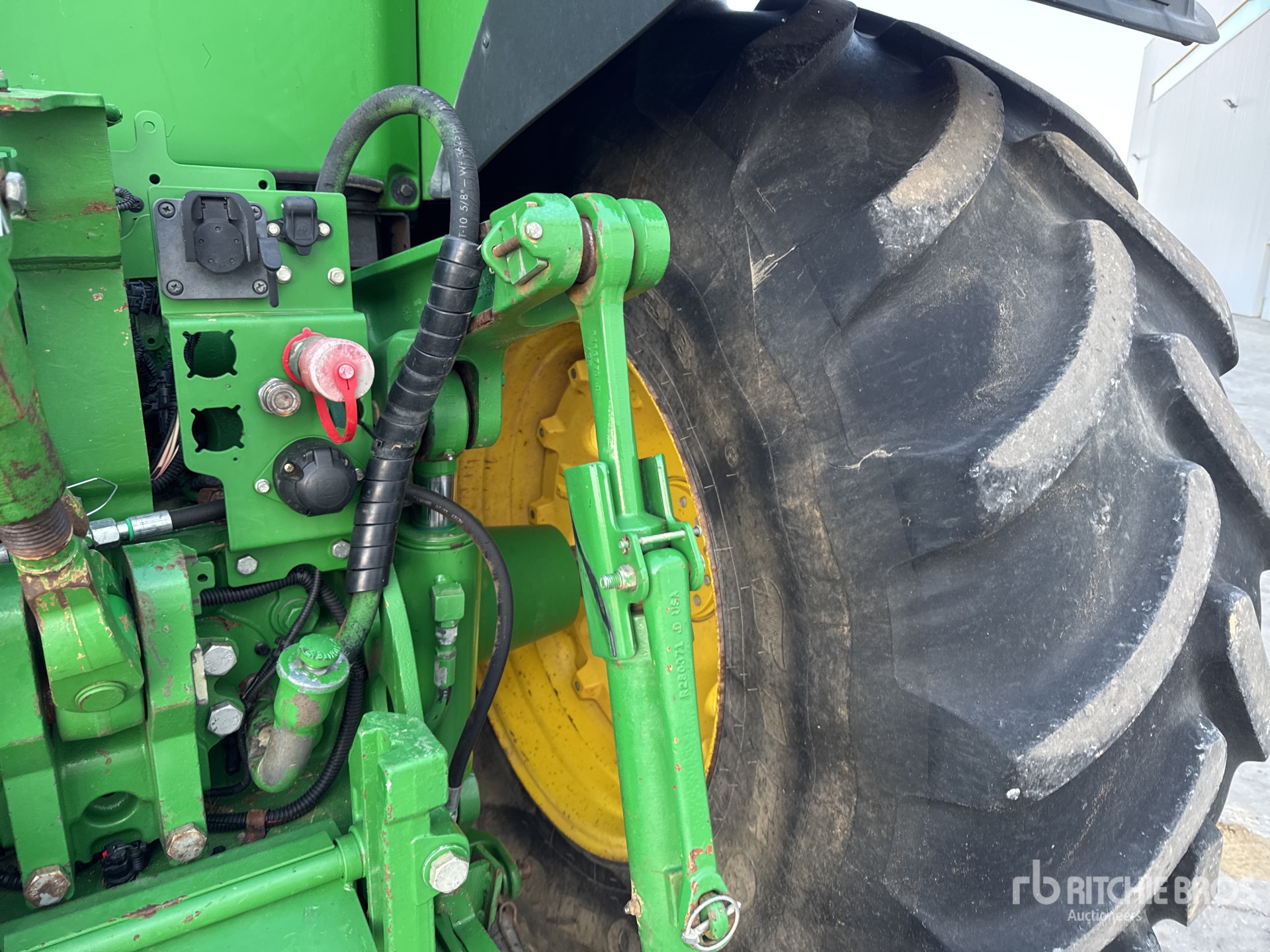 2014 John Deere 7230R