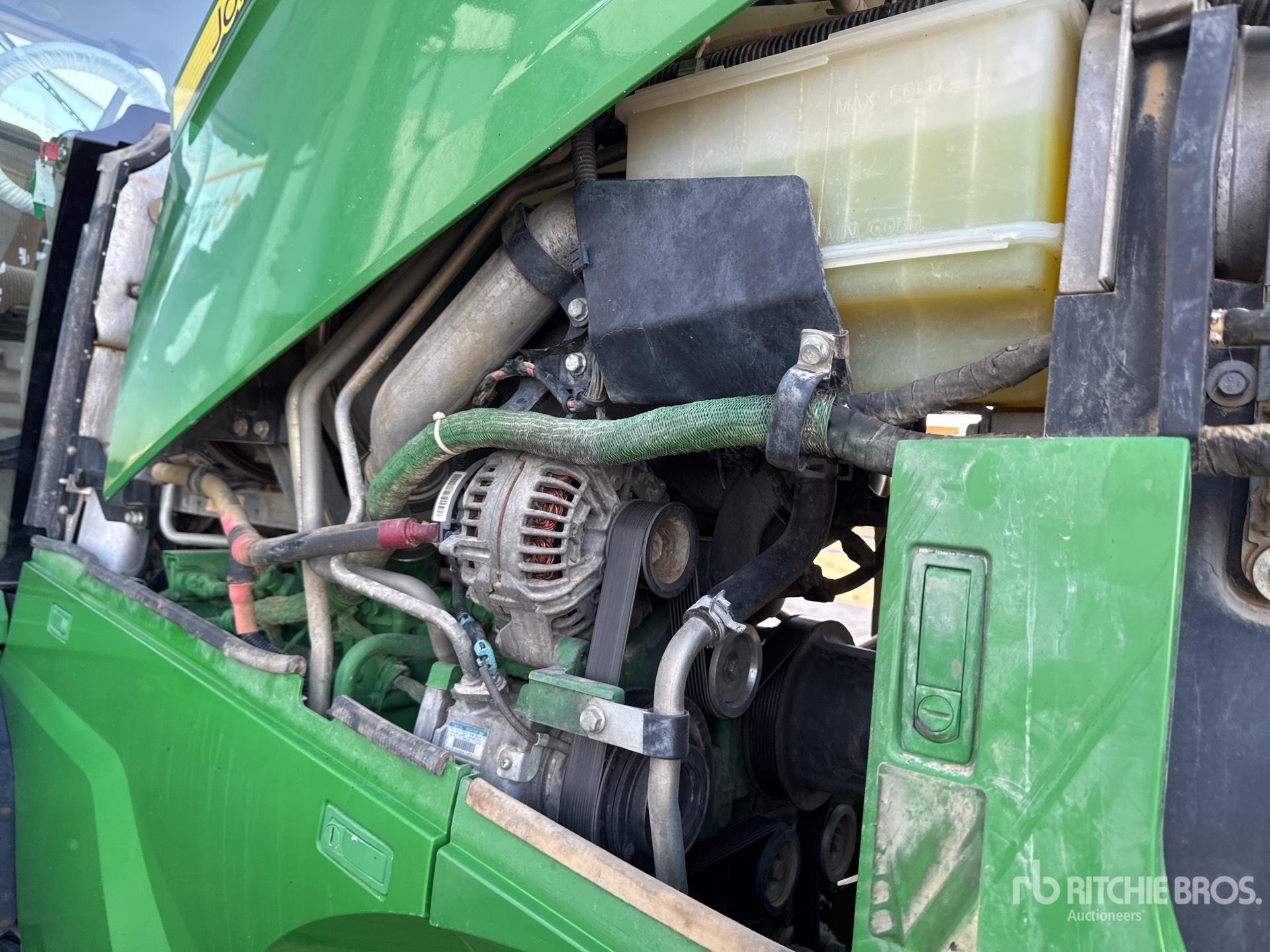 2014 John Deere 7230R