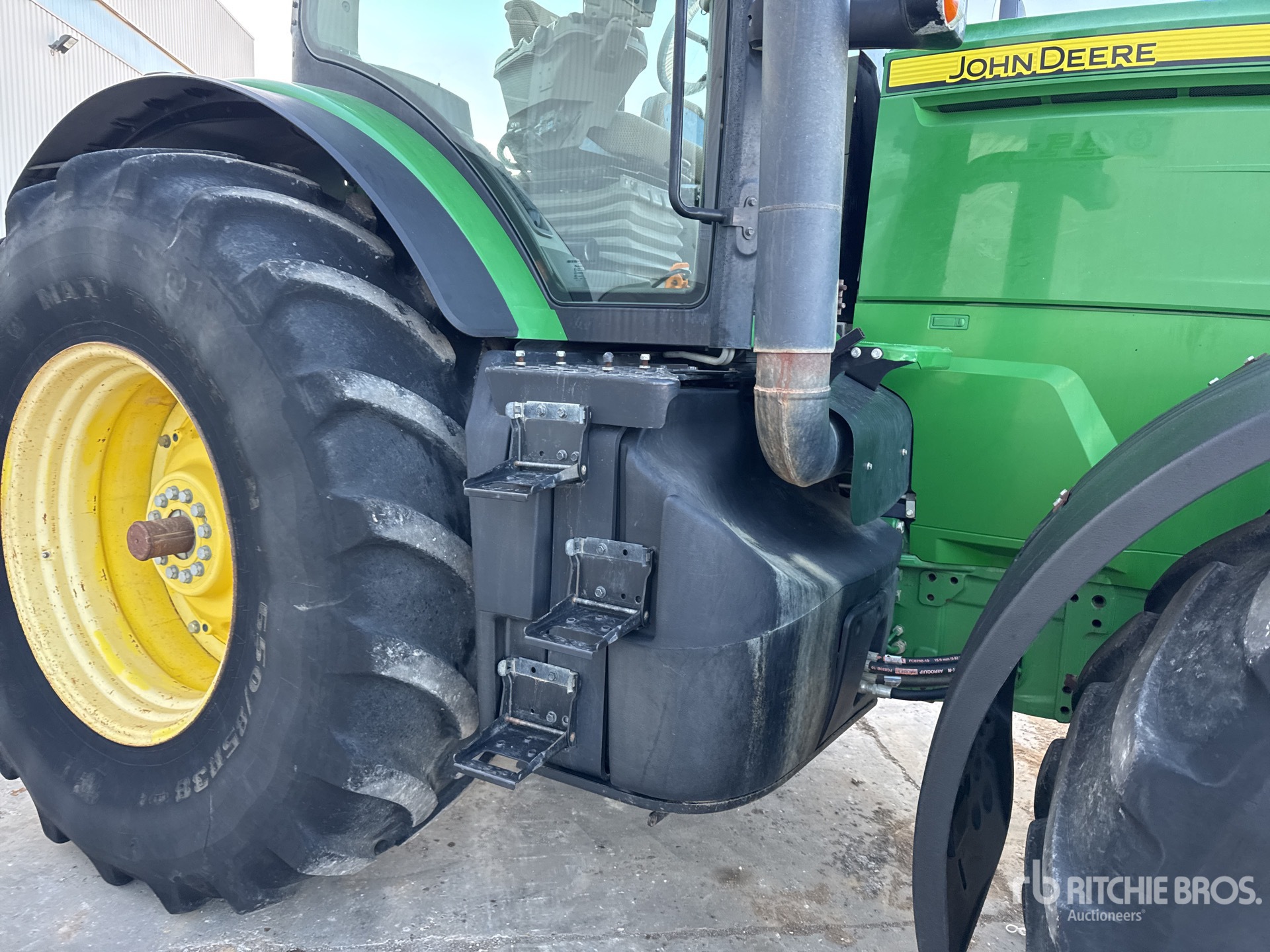 2014 John Deere 7230R