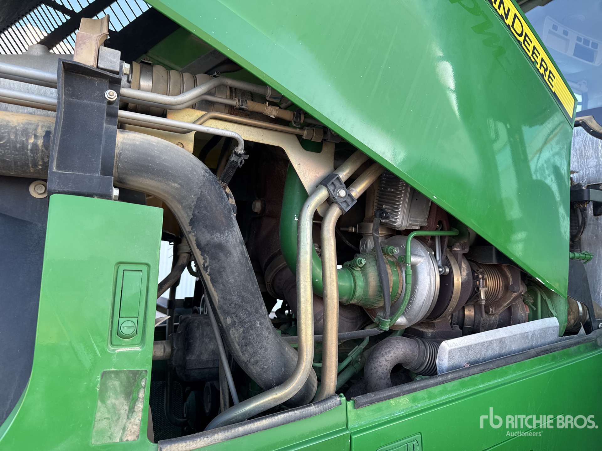 2014 John Deere 7230R