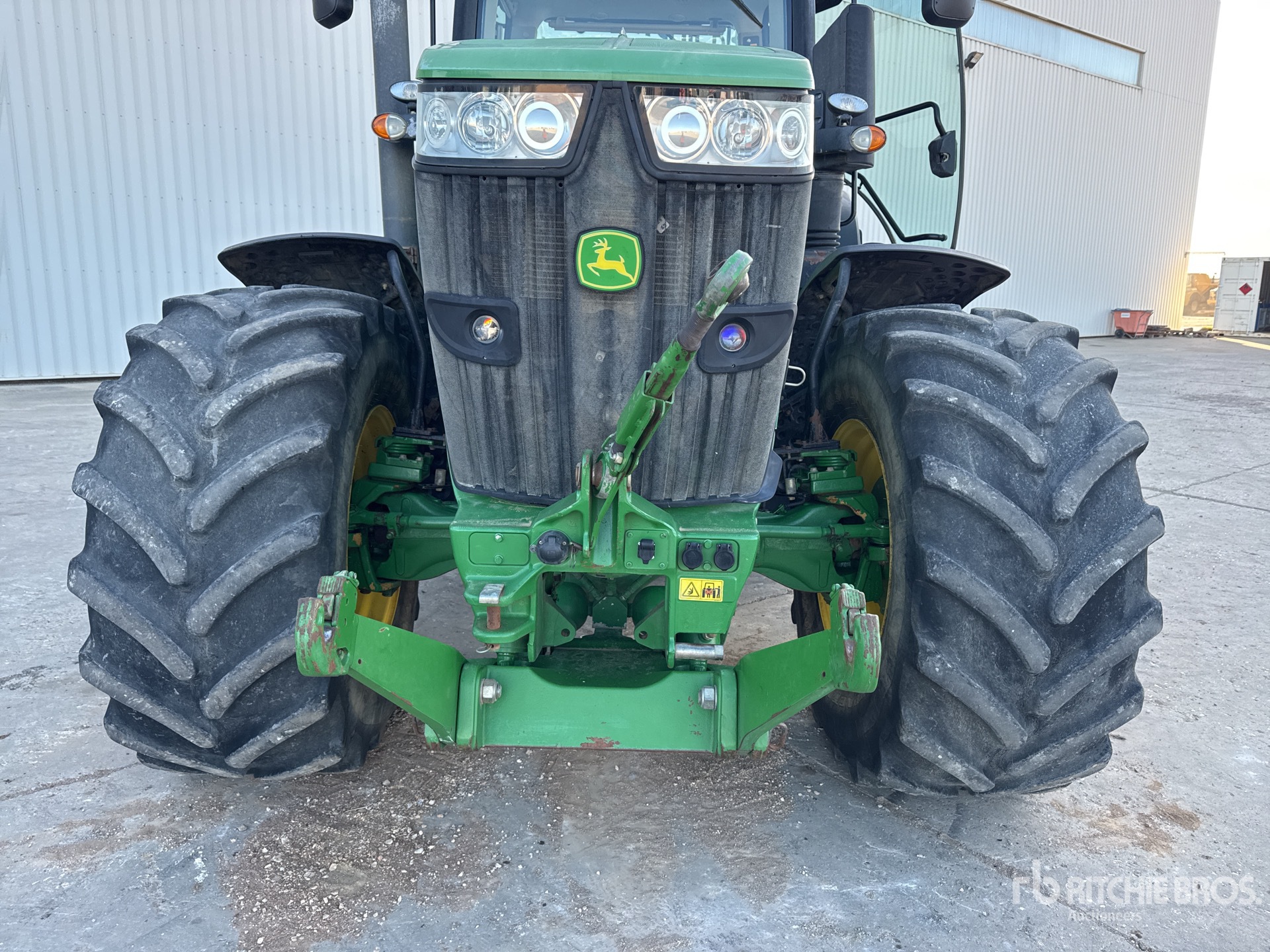 2014 John Deere 7230R