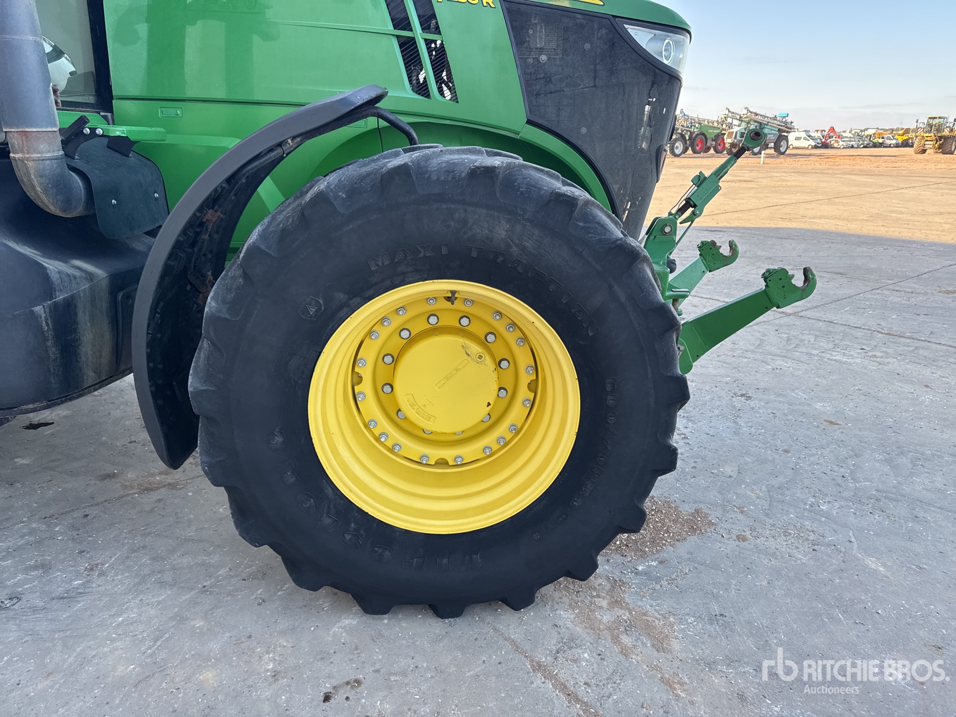 2014 John Deere 7230R