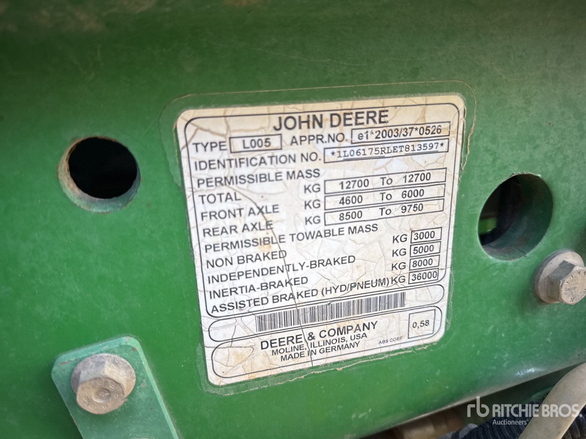 2015 John Deere 6175R