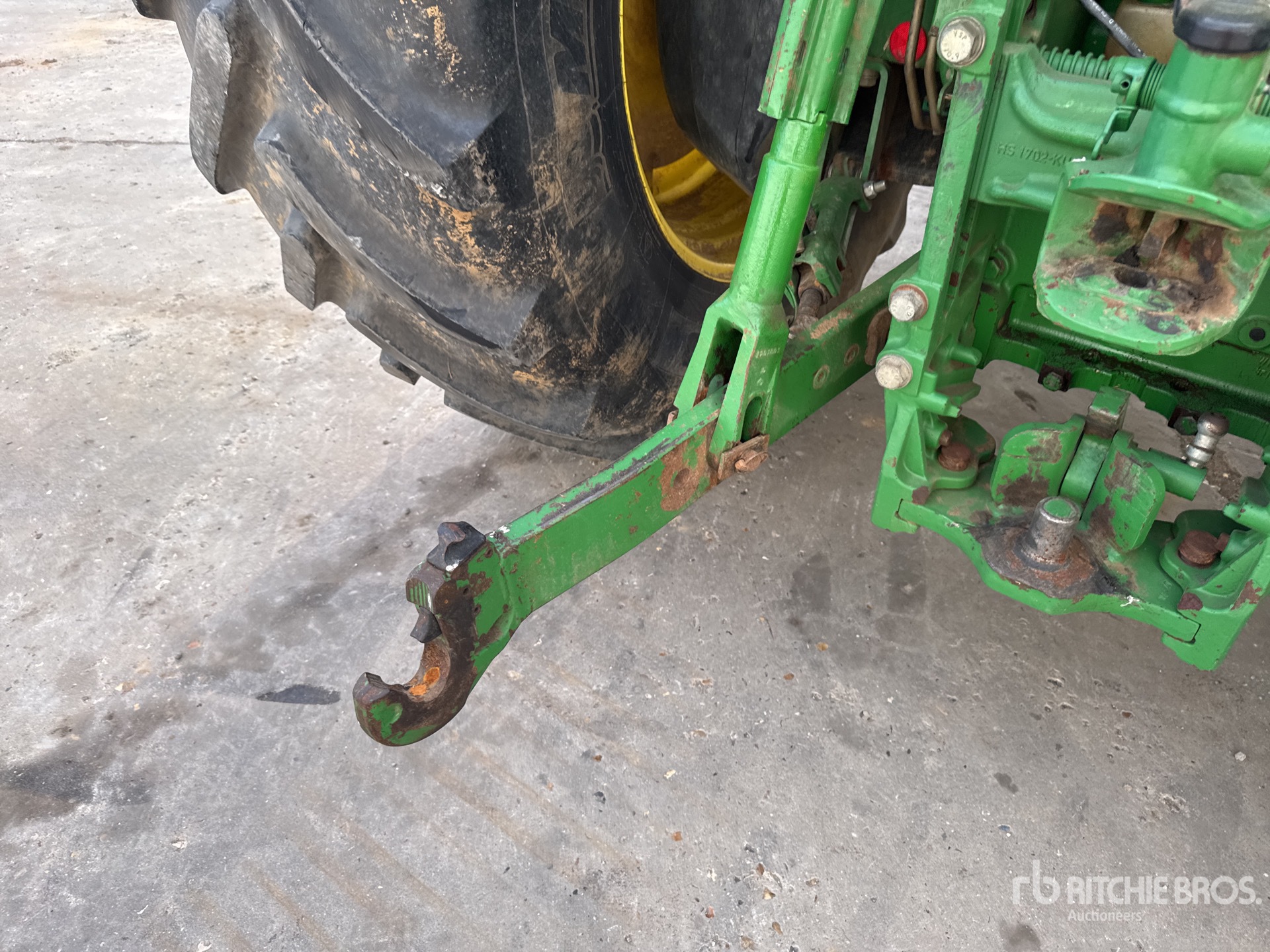 2015 John Deere 6175R