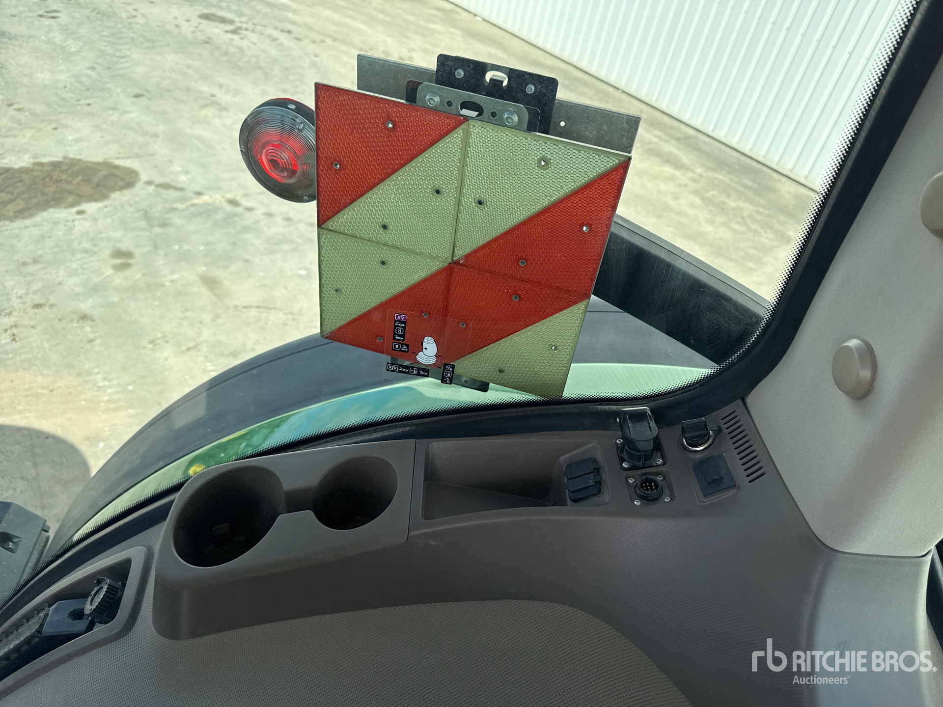 2019 John Deere 8370R