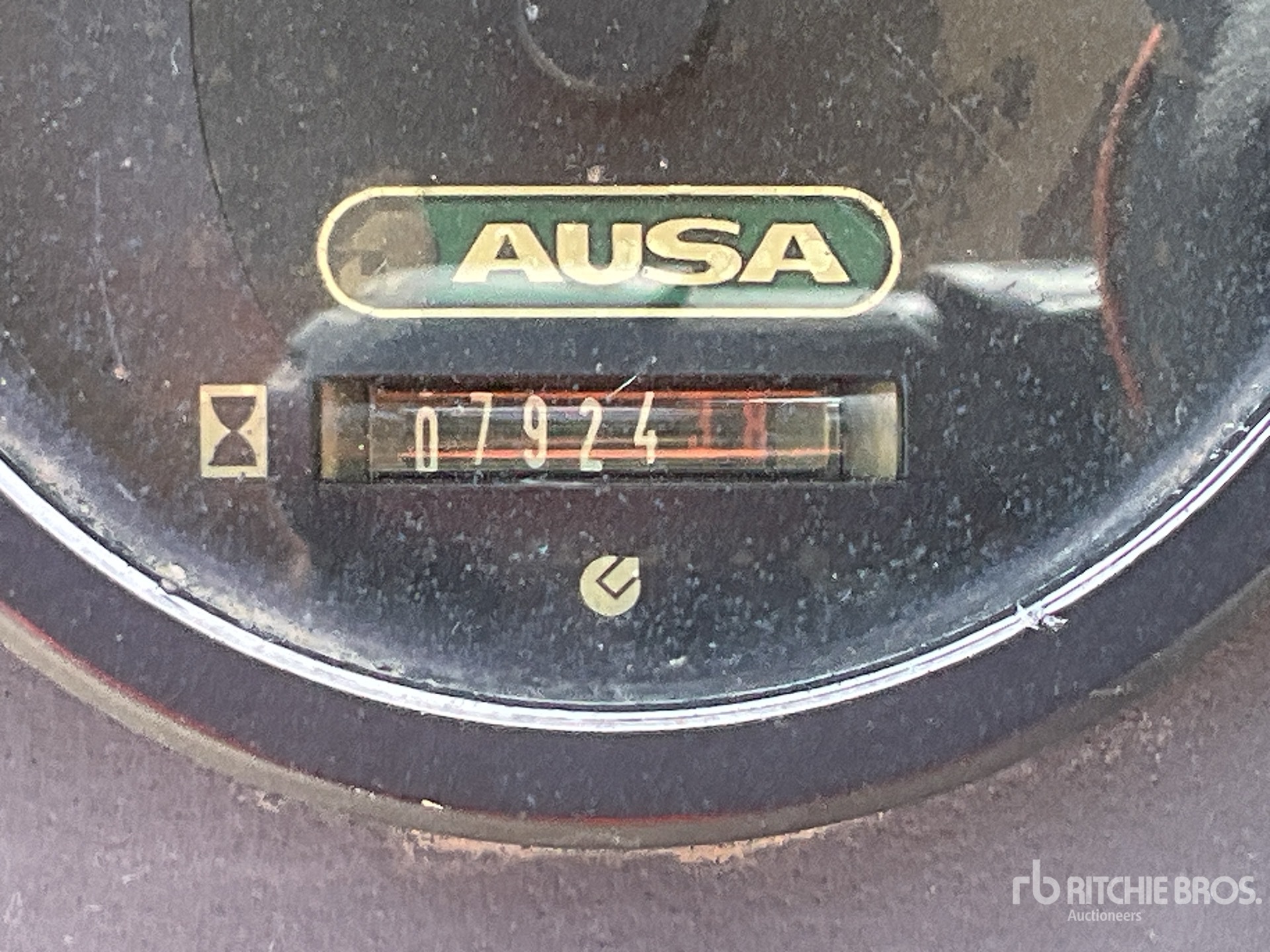 2007 Ausa C-200H X 4