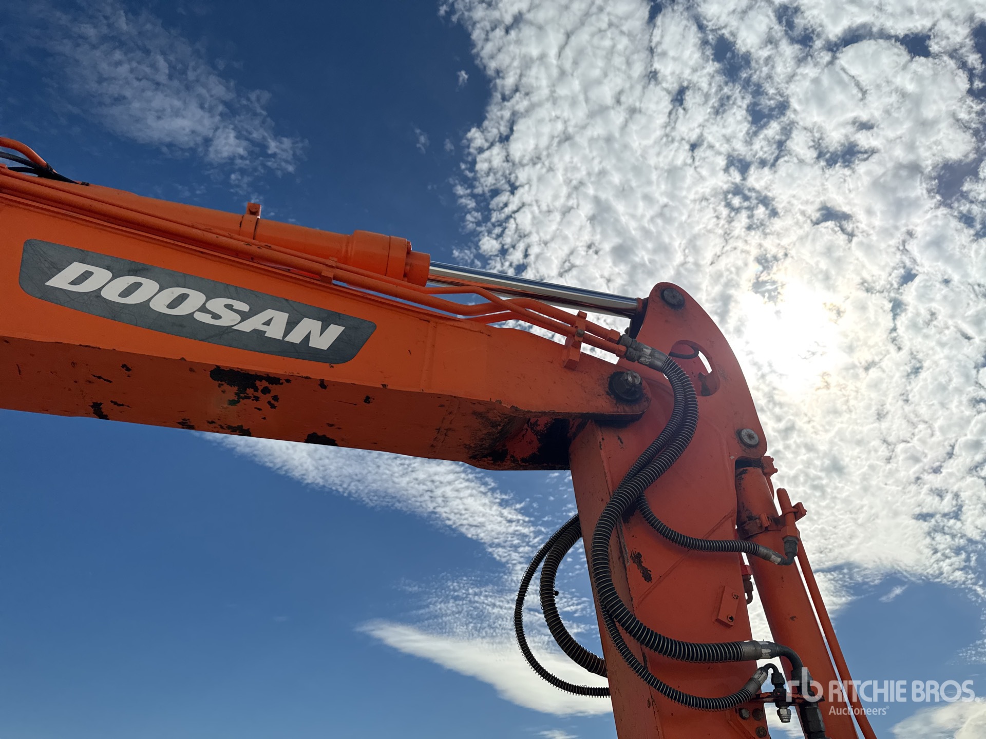 2019 Doosan DX85R-3