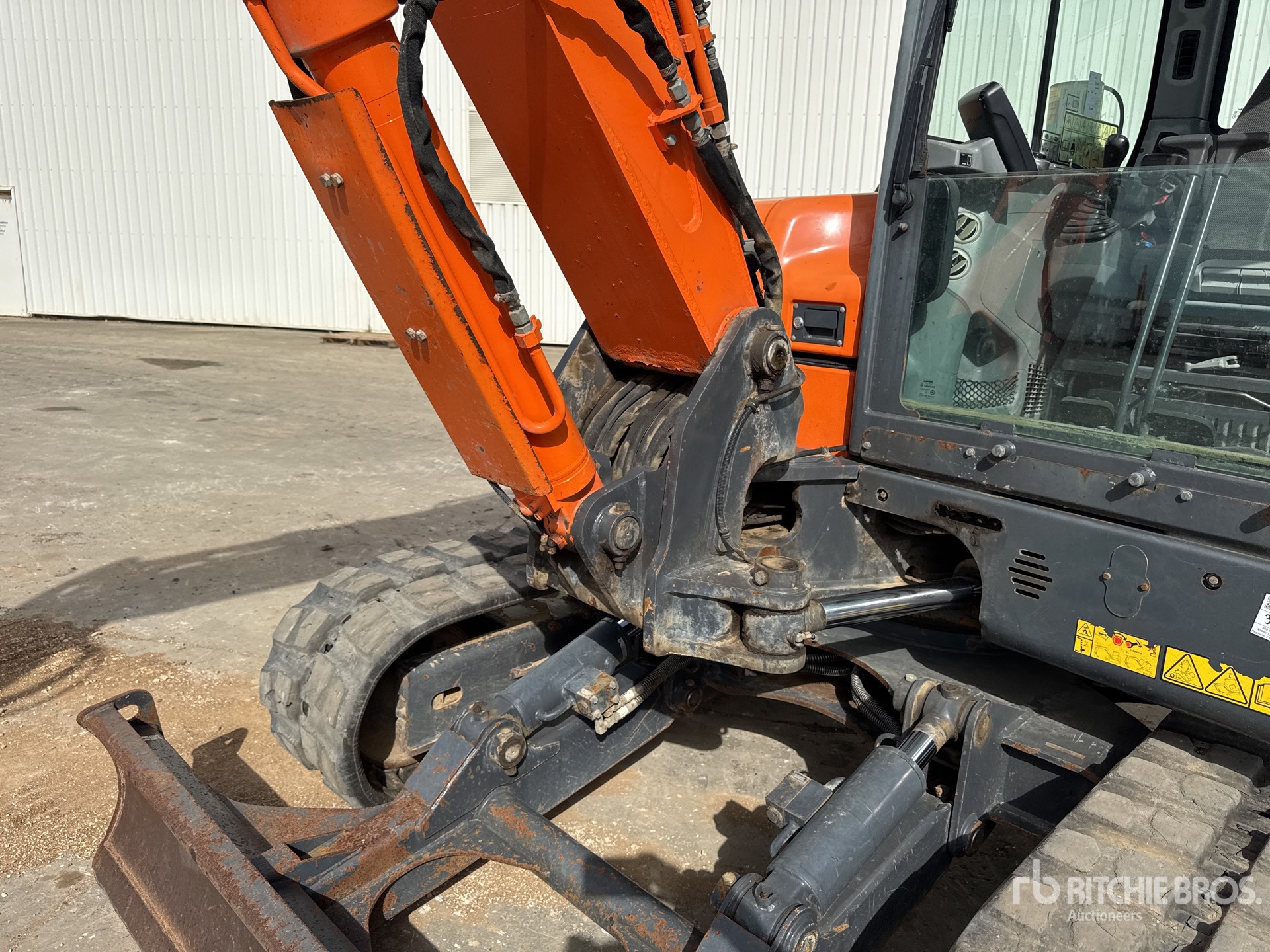 2019 Doosan DX85R-3