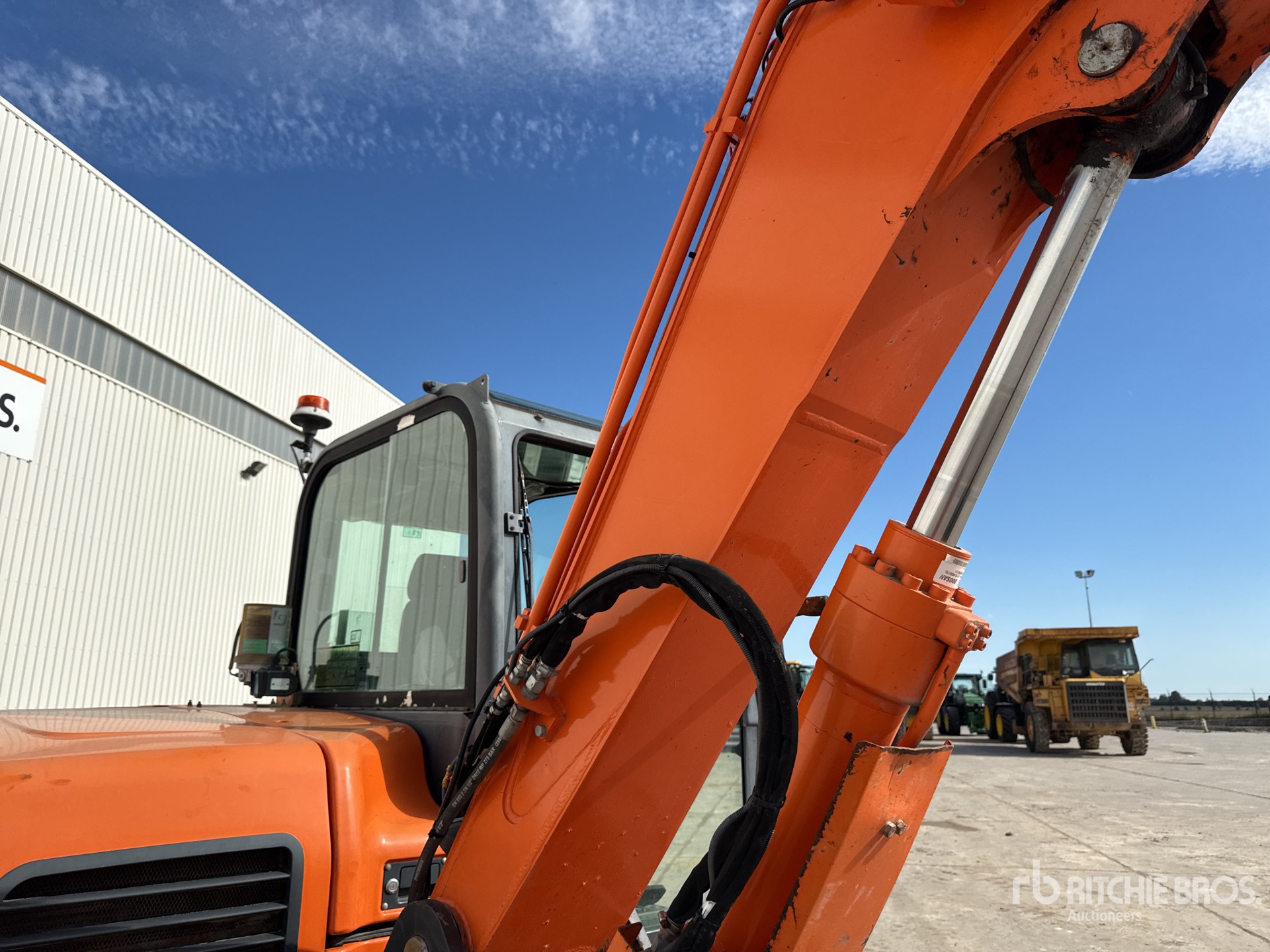 2019 Doosan DX85R-3