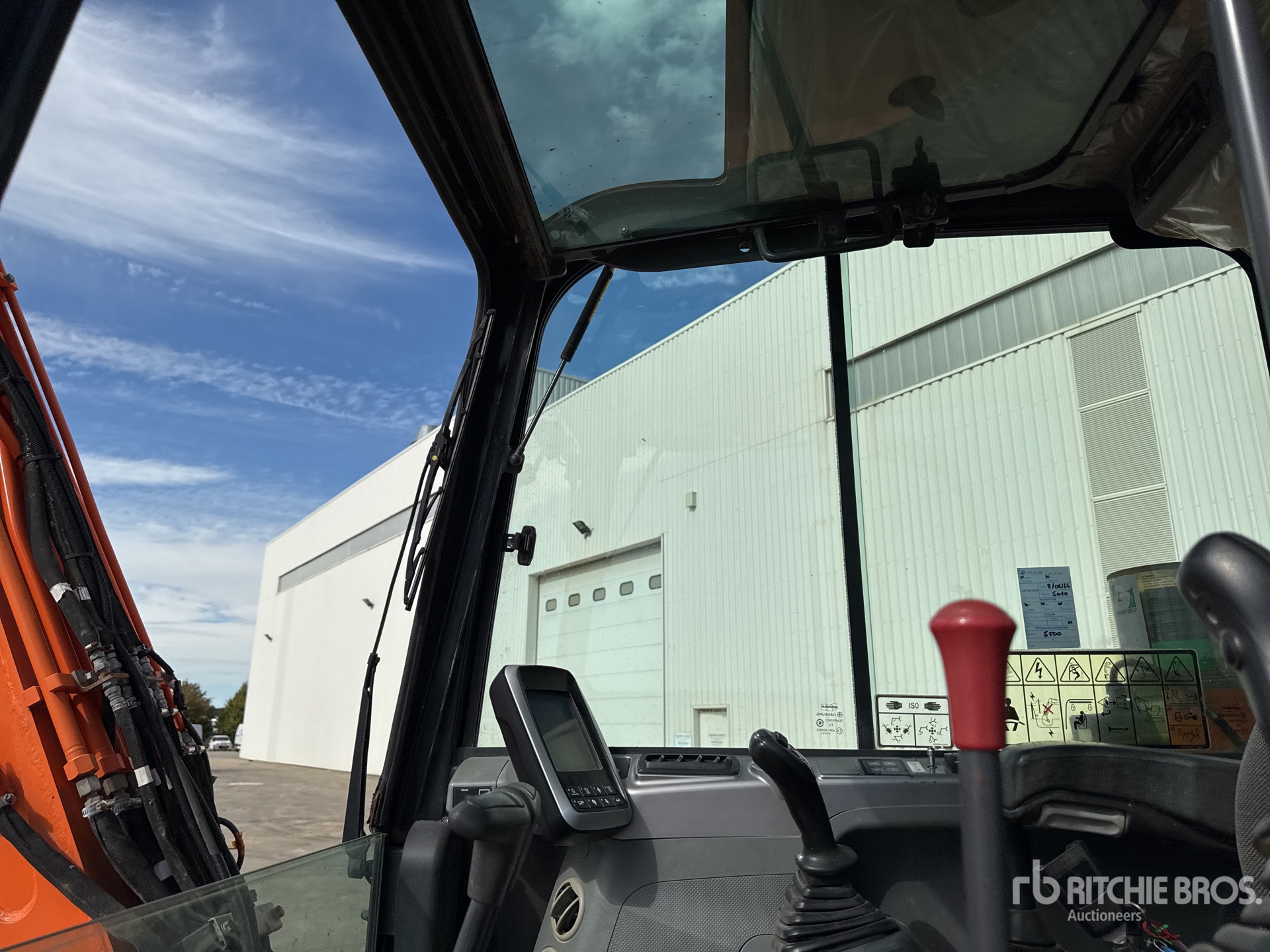 2019 Doosan DX85R-3