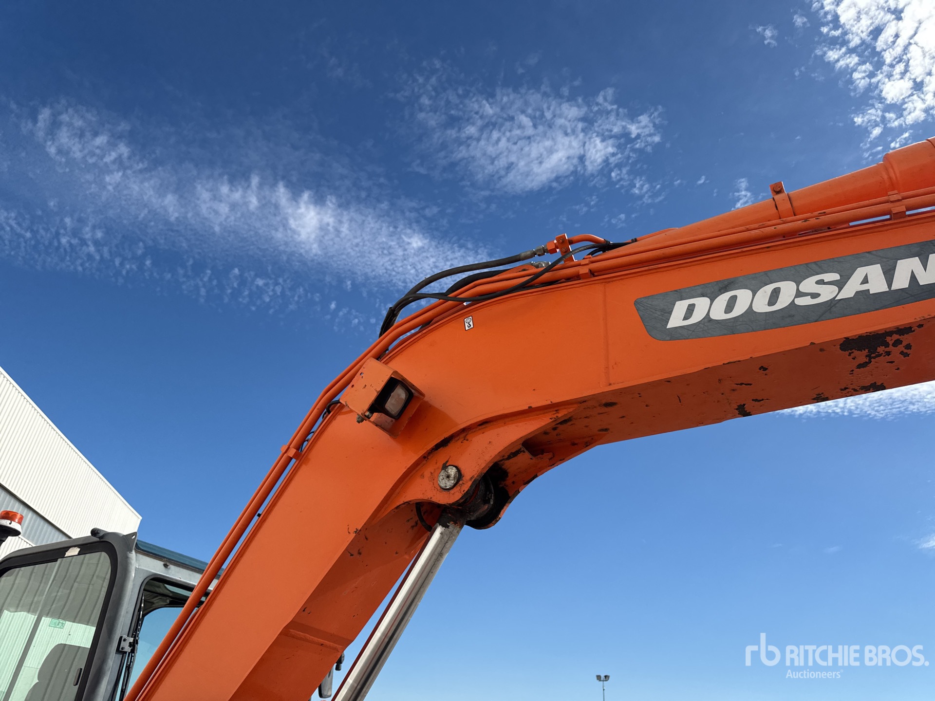 2019 Doosan DX85R-3