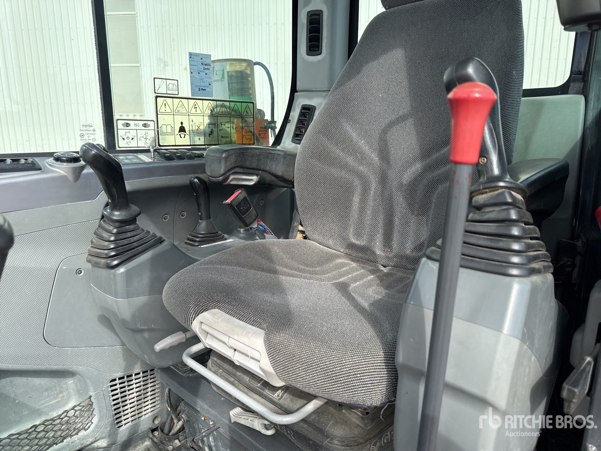 2019 Doosan DX85R-3